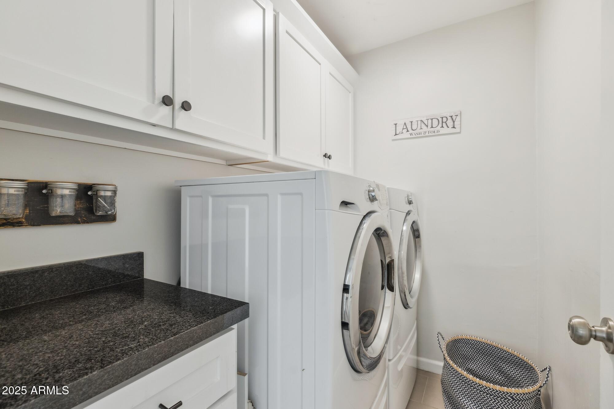 3744 E Amelia Avenue