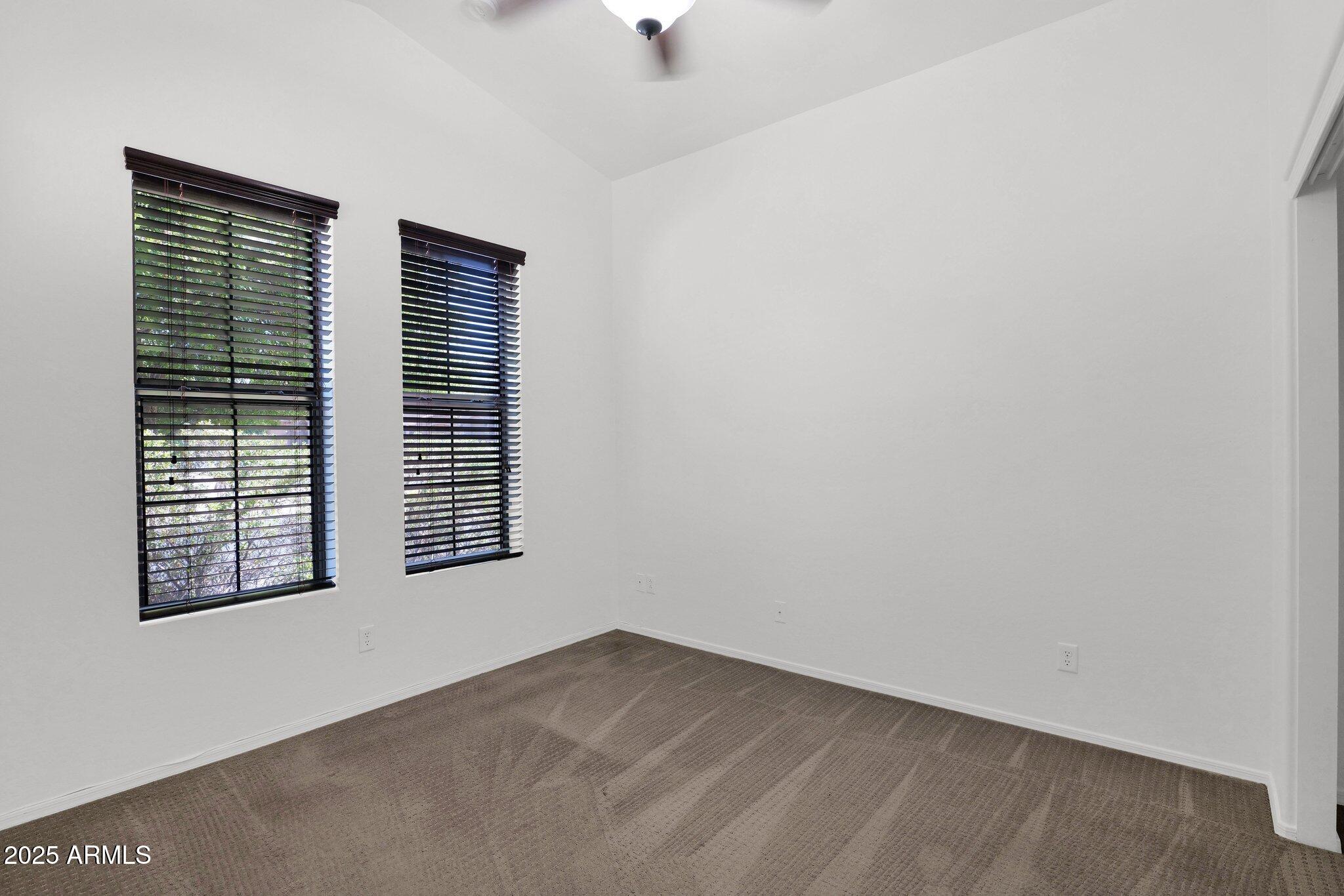 7261 E NORLAND Street