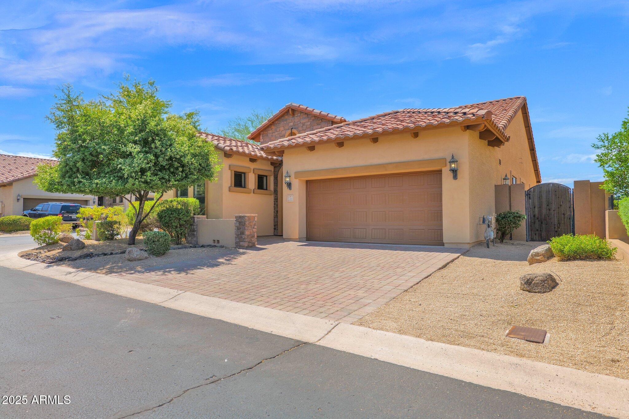 7261 E NORLAND Street