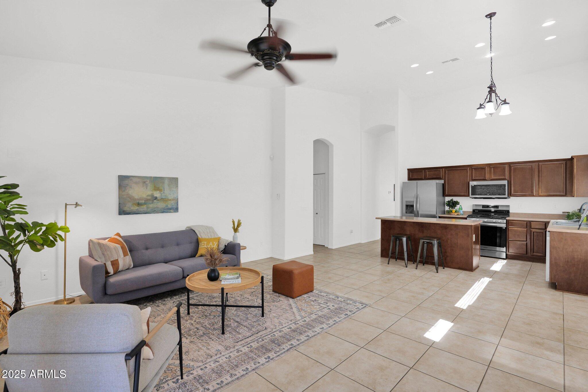 7261 E NORLAND Street