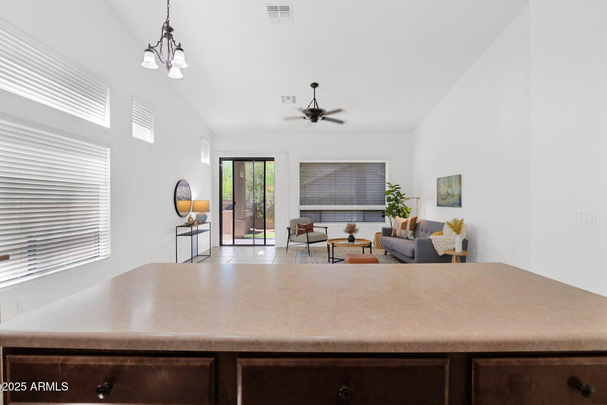 7261 E NORLAND Street