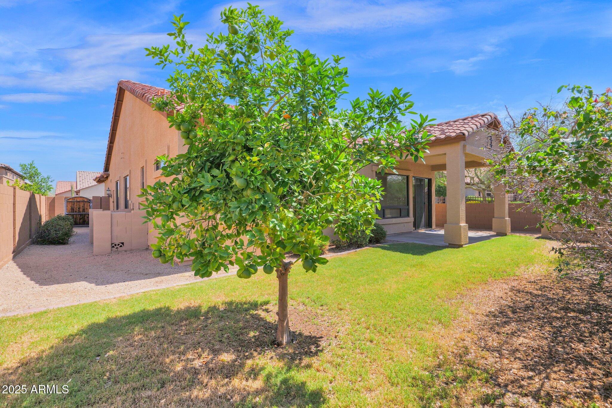 7261 E NORLAND Street