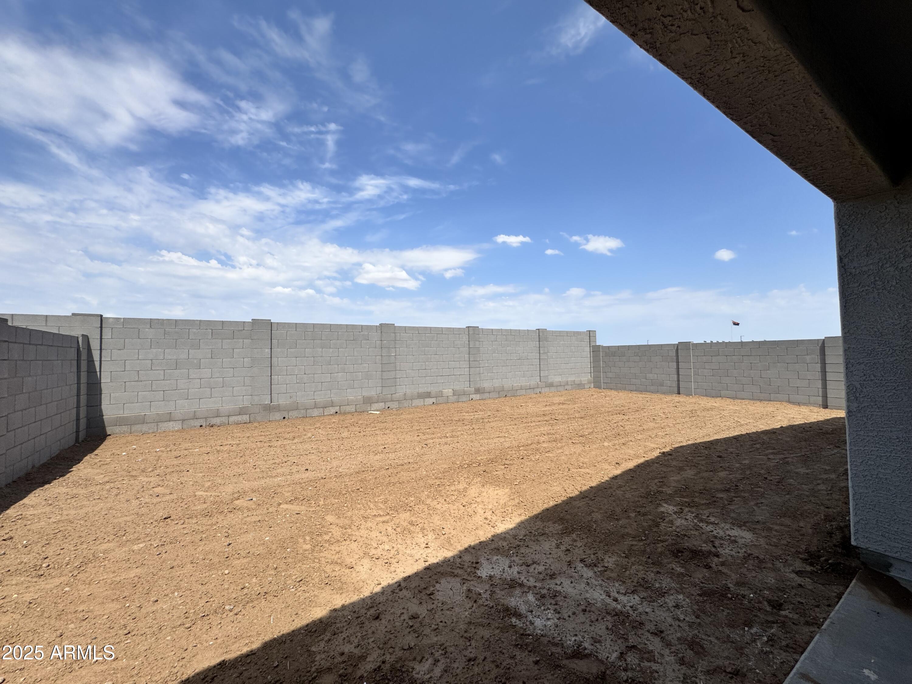 15752 W CAMDEN Avenue