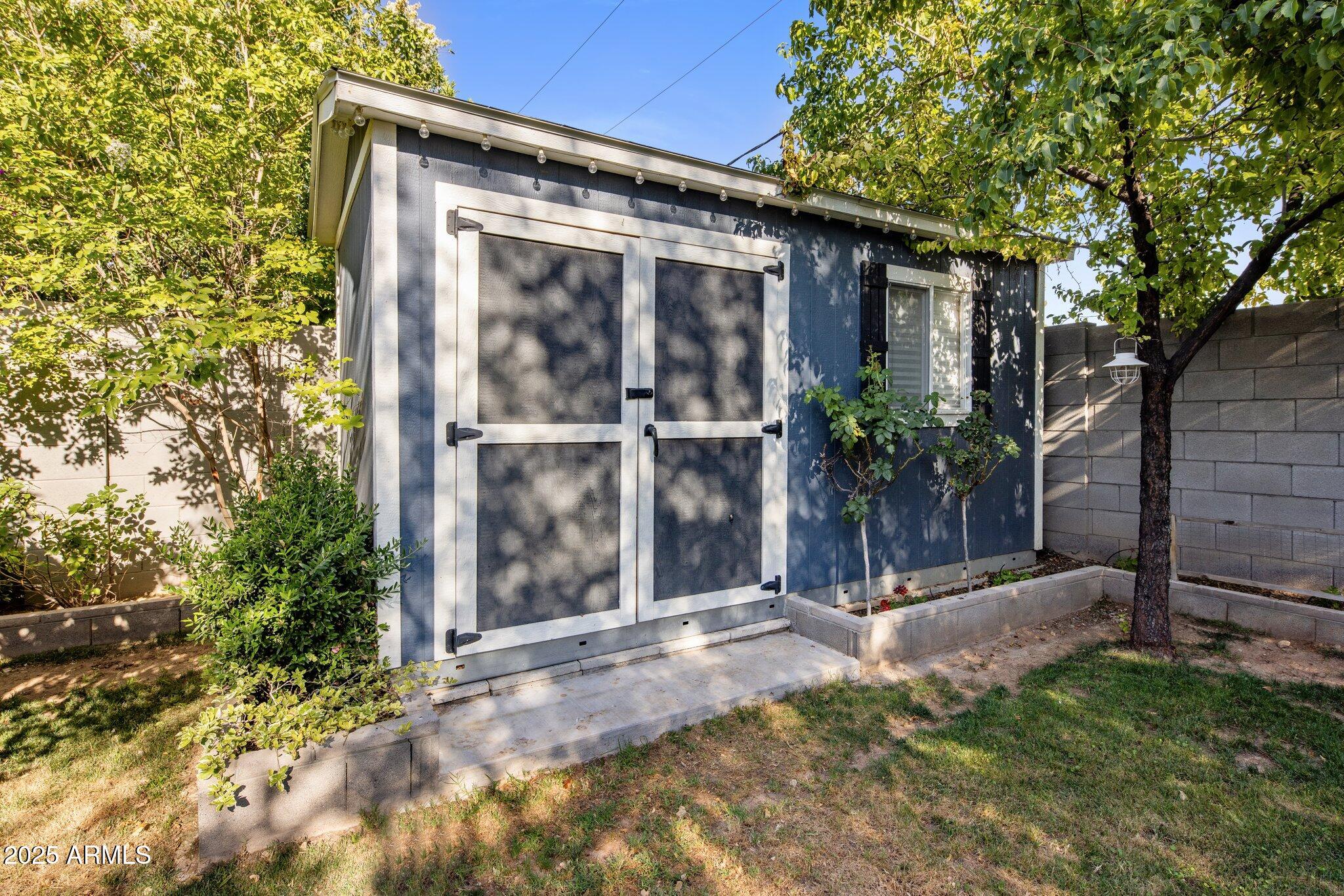 1825 E Palo Verde Drive