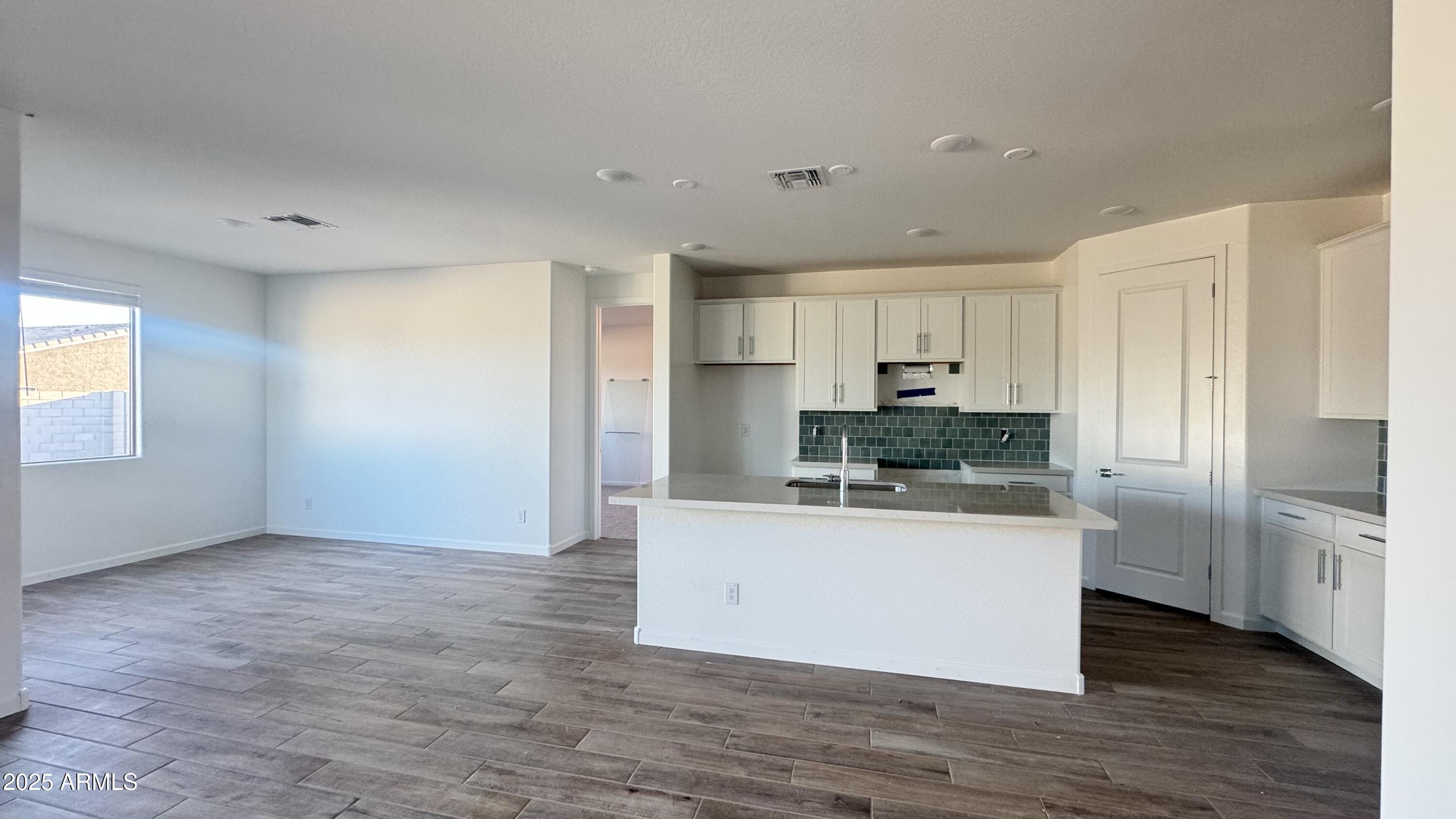 15789 W BERYL Avenue