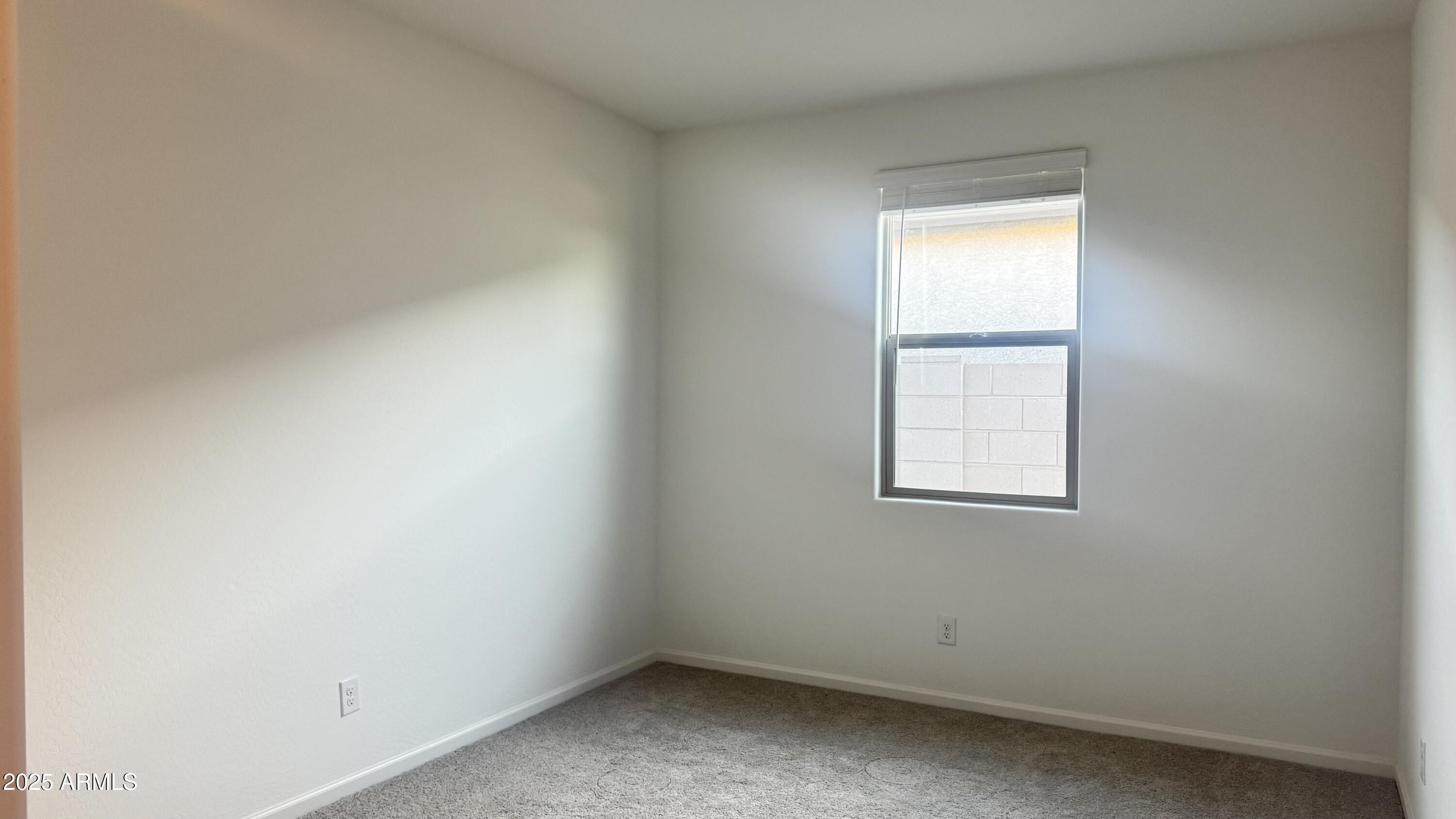 15789 W BERYL Avenue