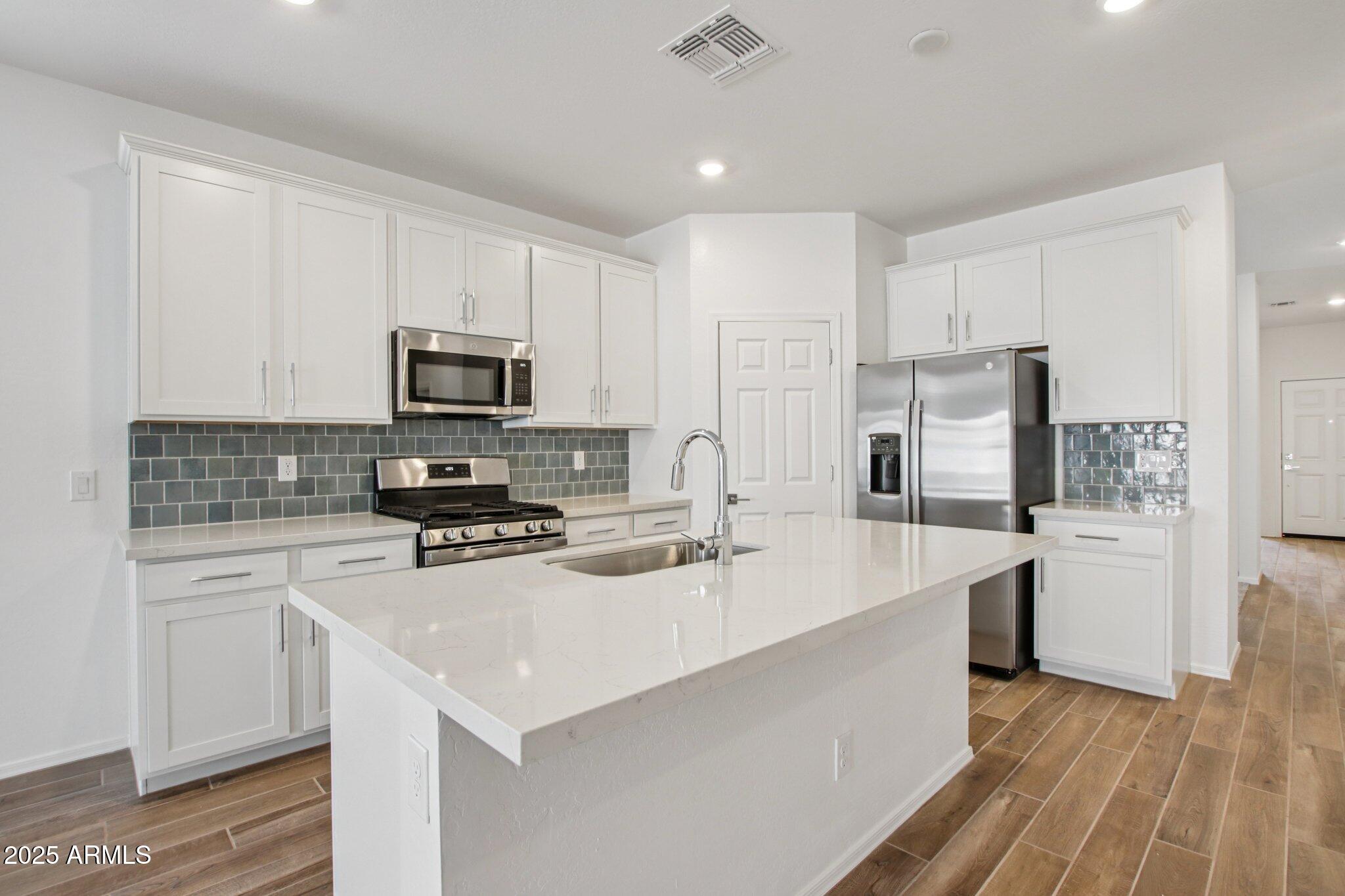 47706 W KENNER Drive