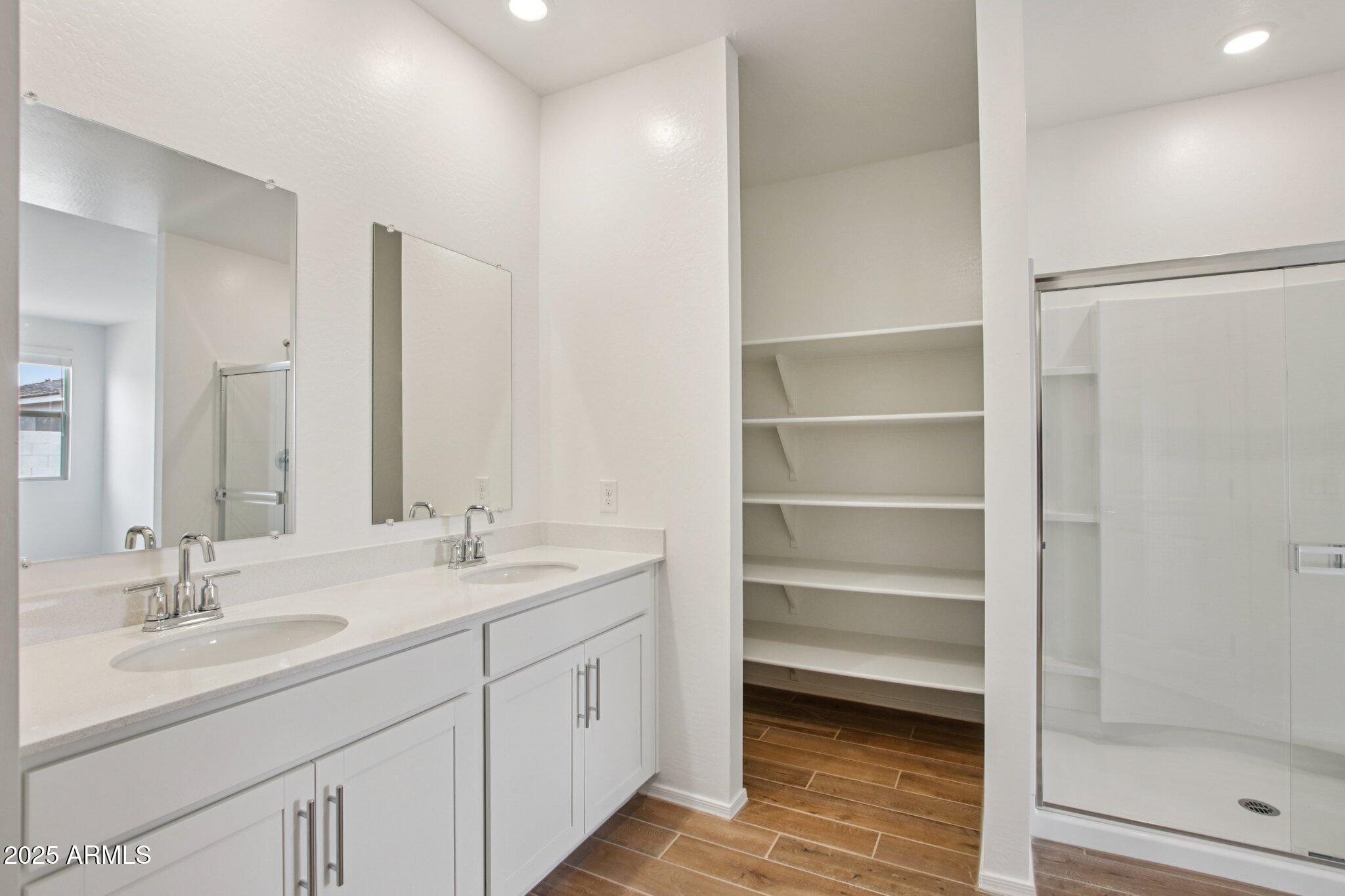 47706 W KENNER Drive