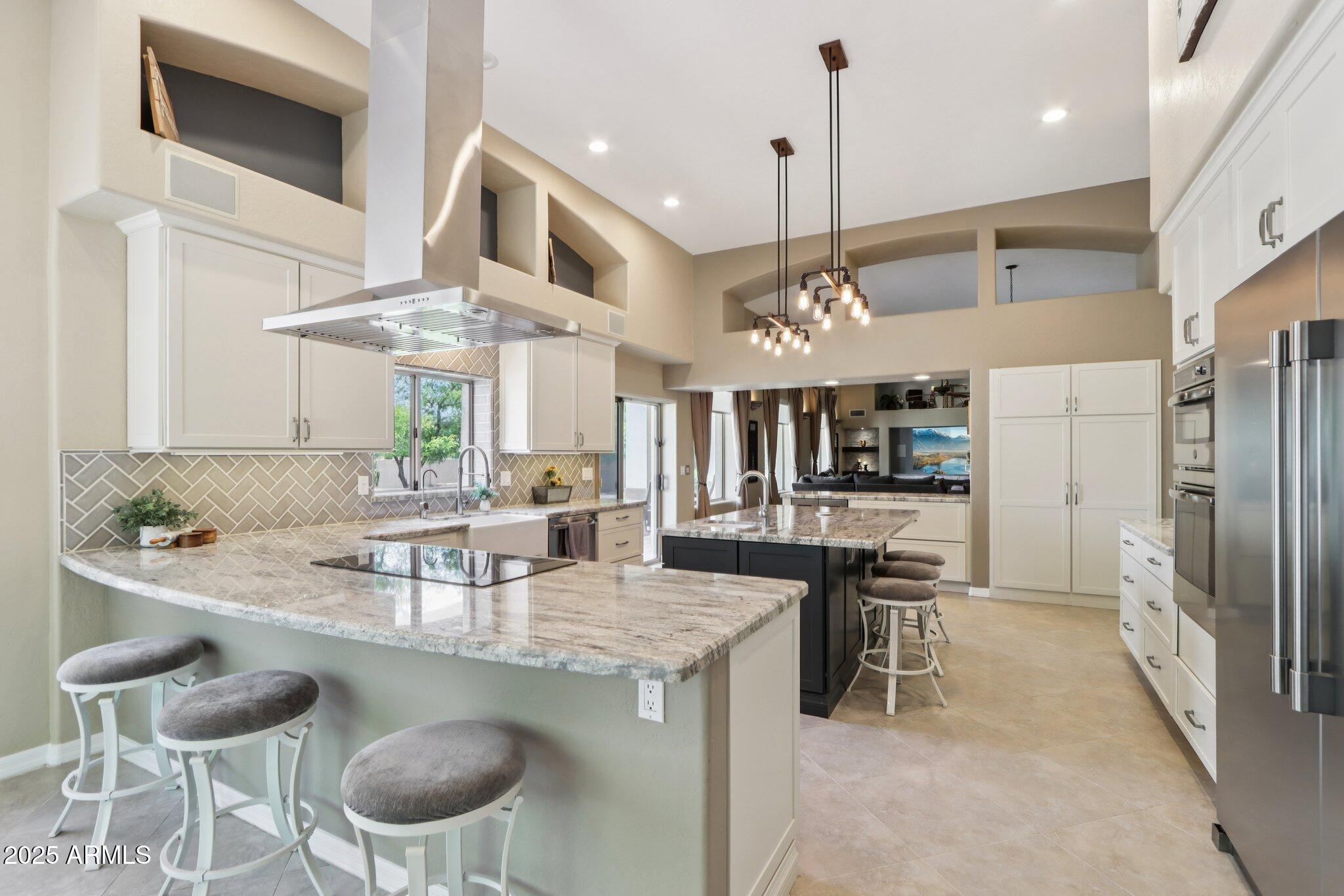 4815 W SADDLEHORN Road