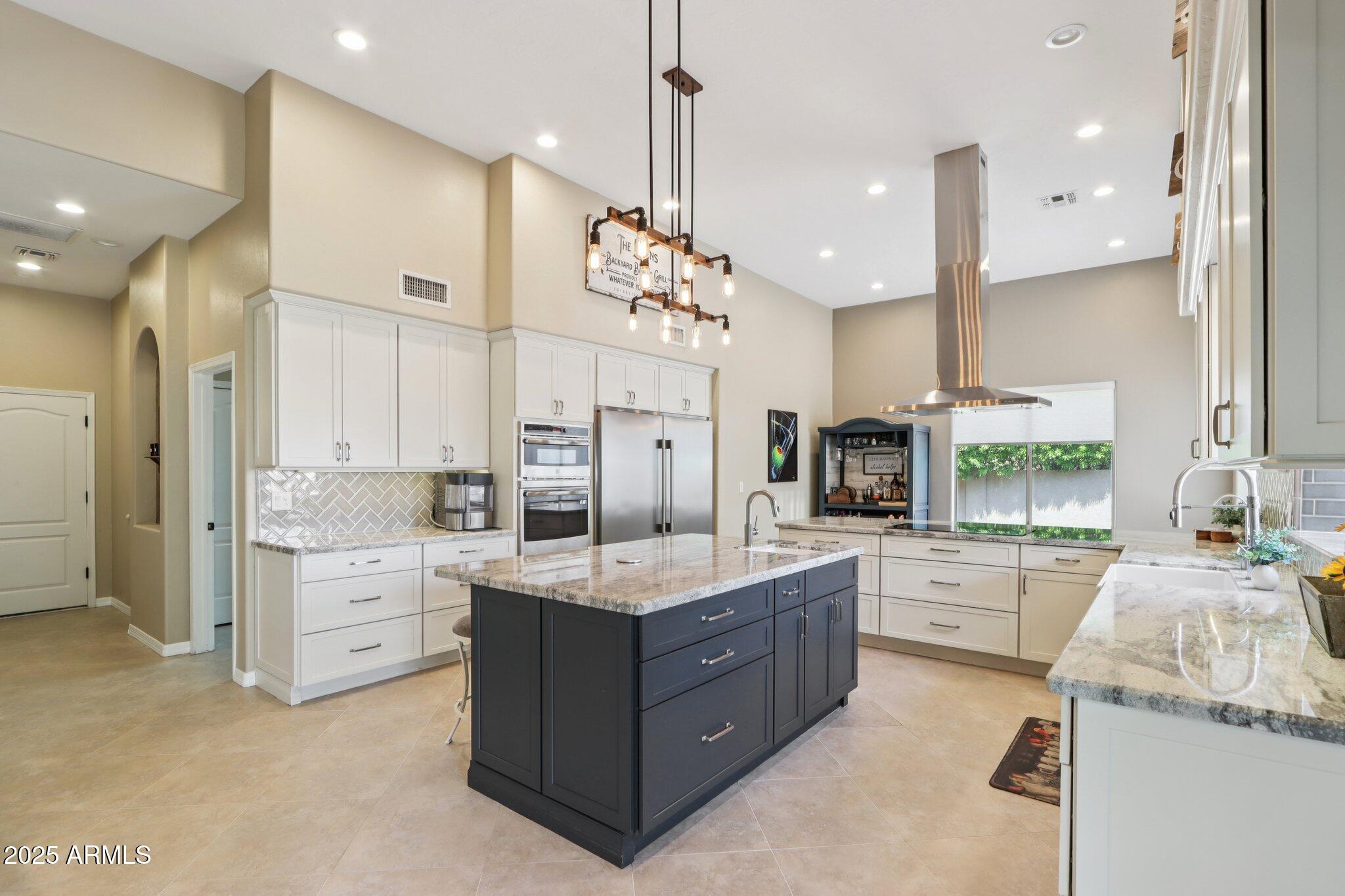 4815 W SADDLEHORN Road