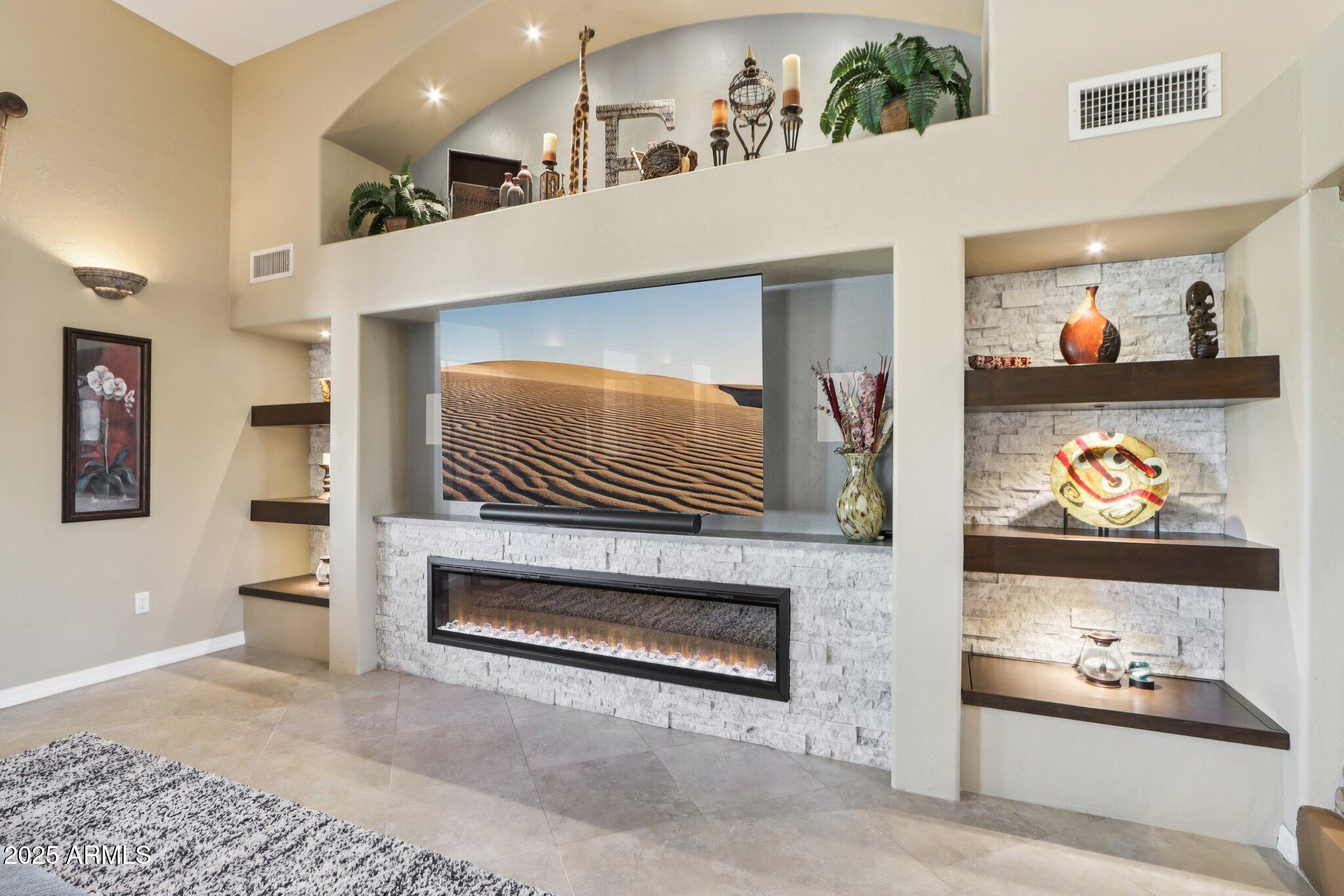 4815 W SADDLEHORN Road