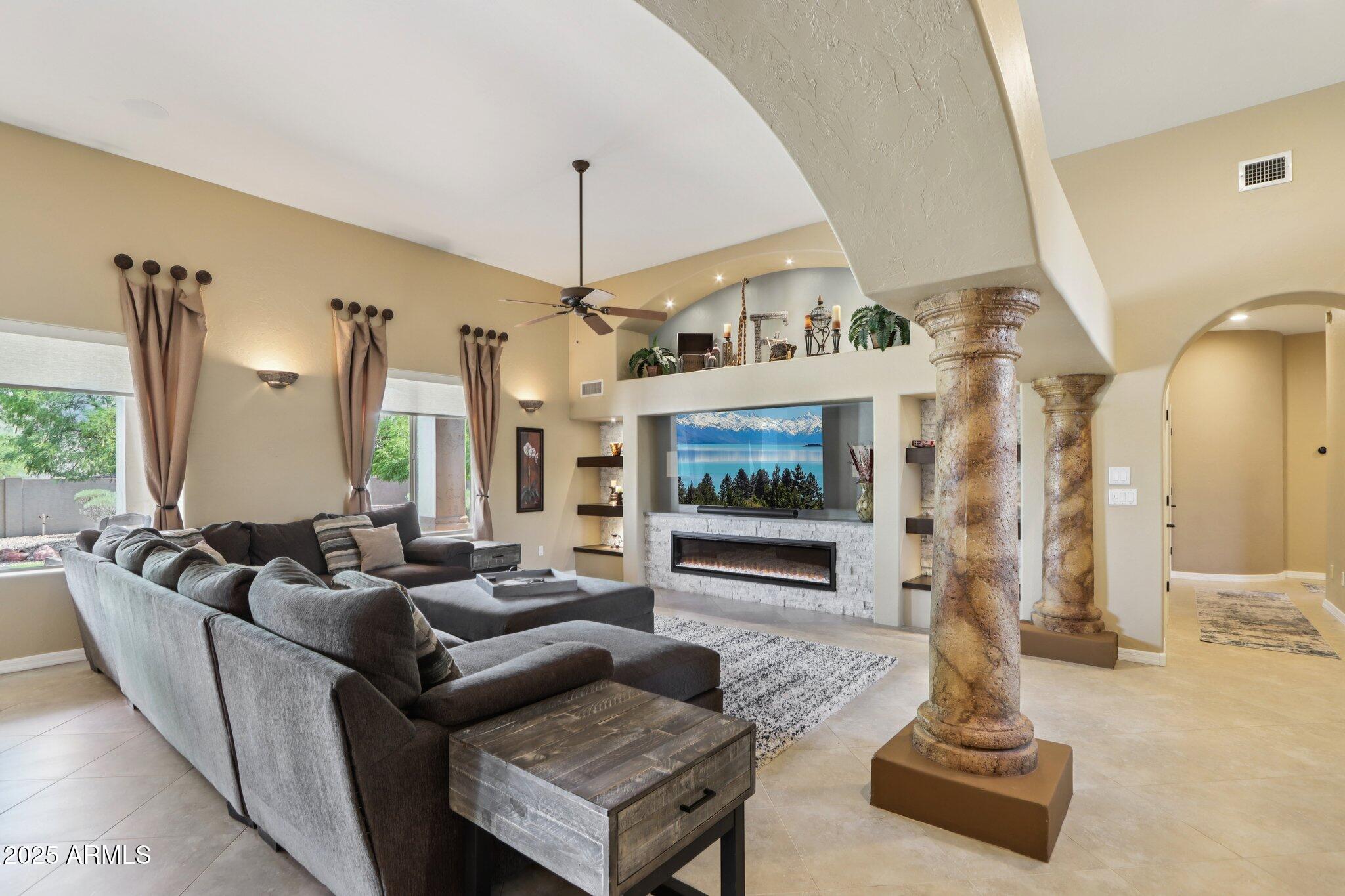 4815 W SADDLEHORN Road