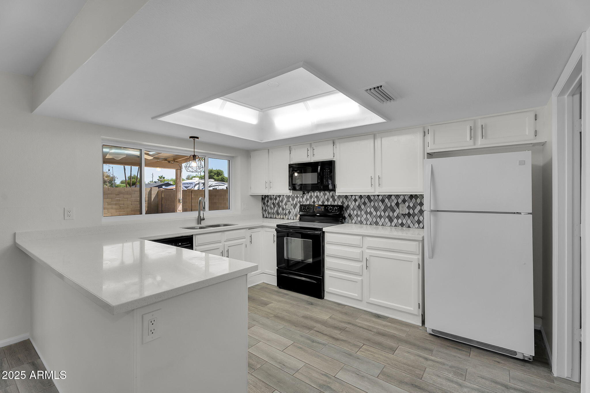 3514 W HELENA Drive