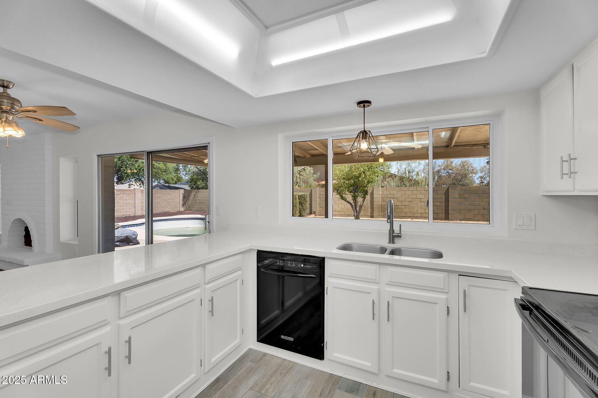 3514 W HELENA Drive