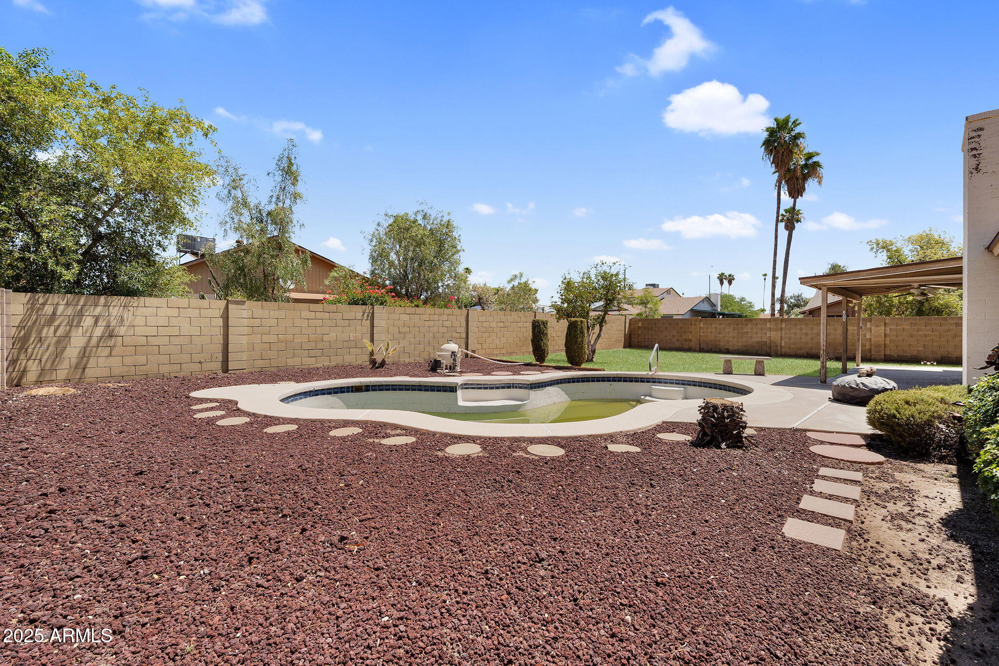 3514 W HELENA Drive