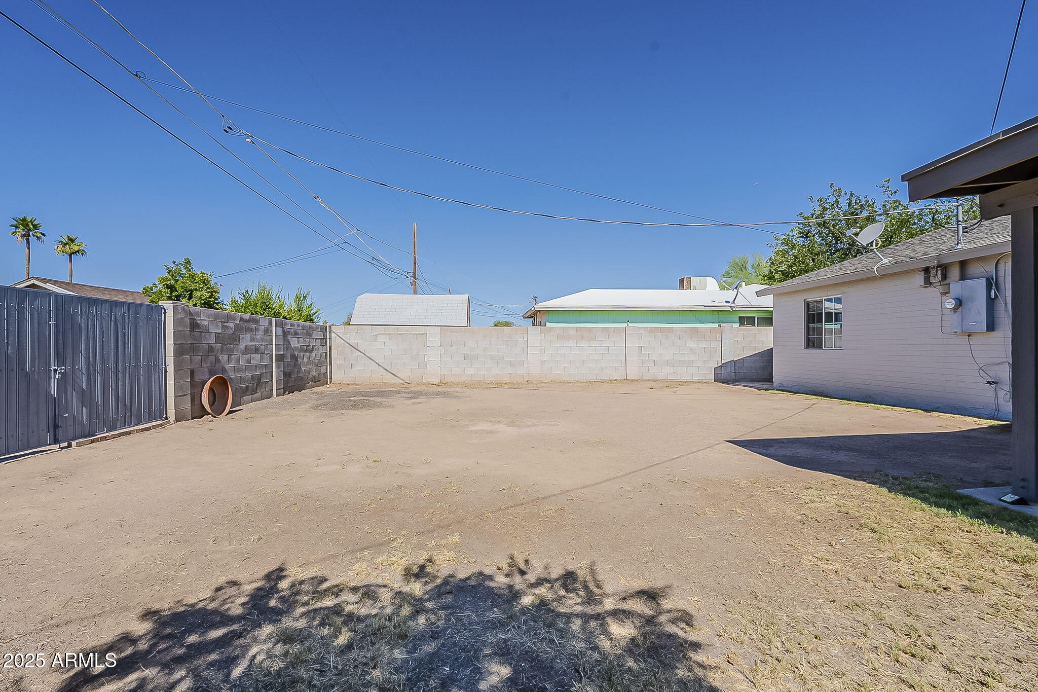 3347 W ROMA Avenue