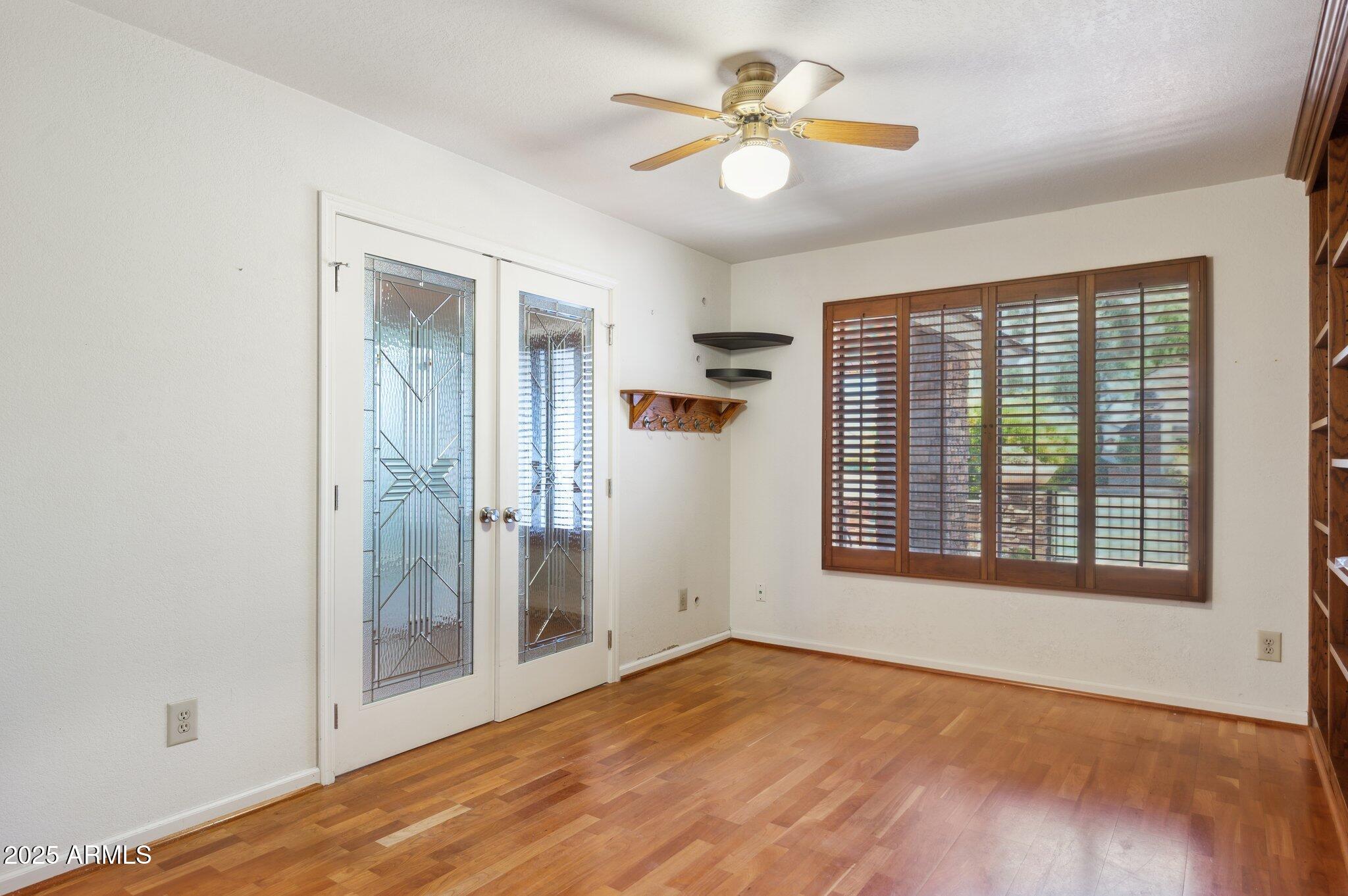 2053 W NATAL Circle