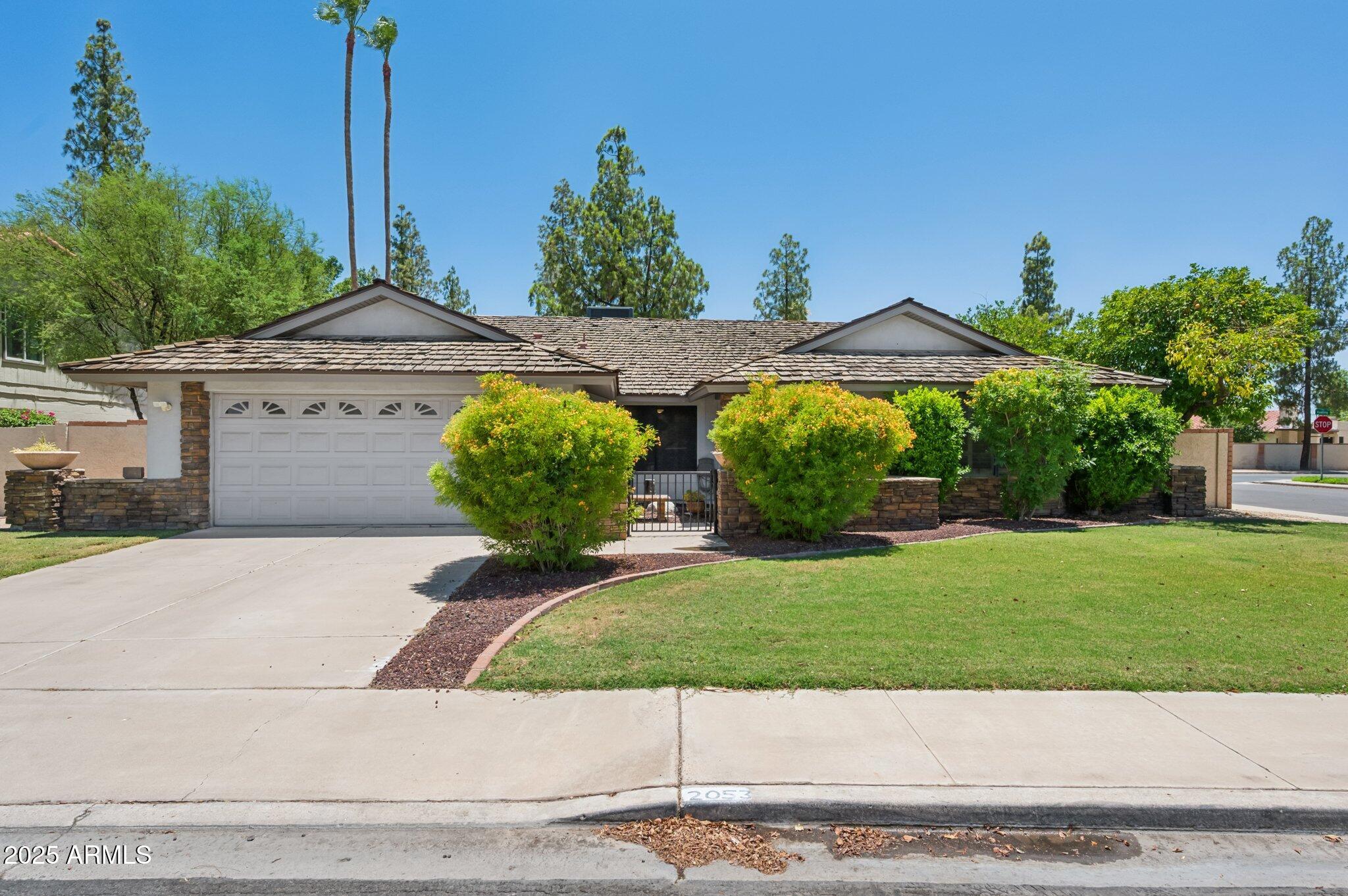 2053 W NATAL Circle