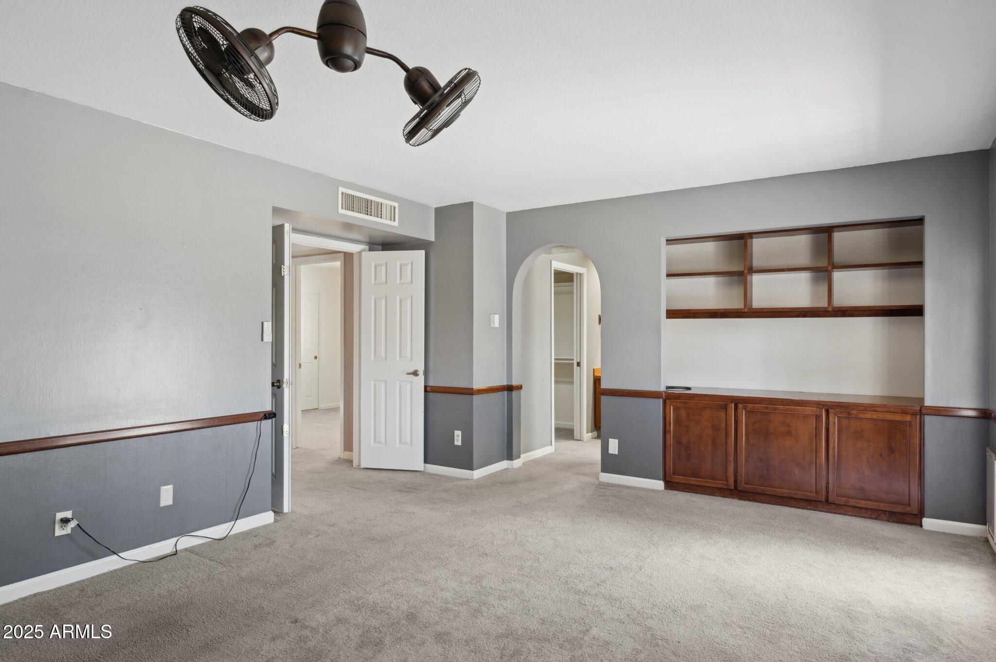 2053 W NATAL Circle