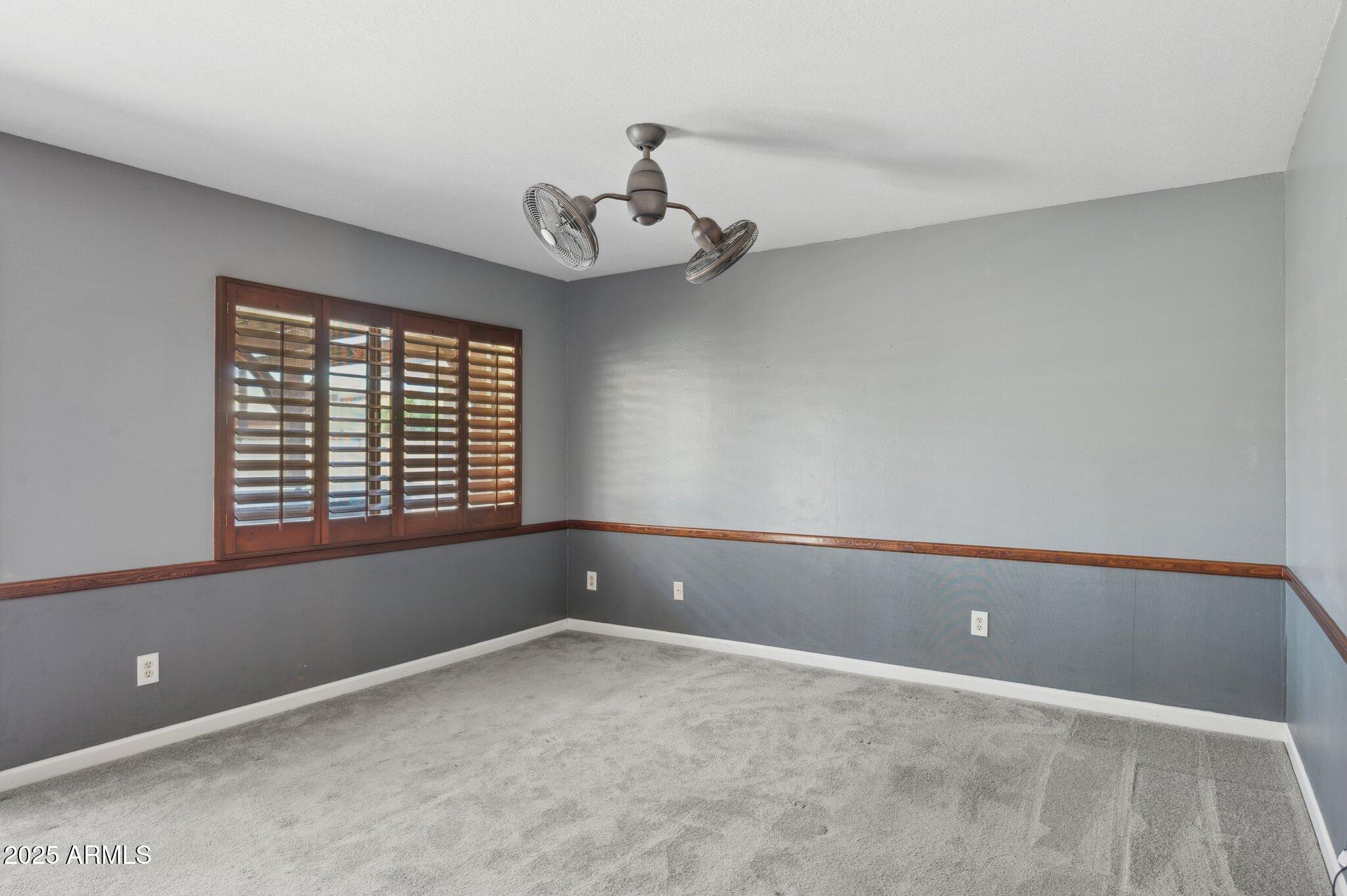 2053 W NATAL Circle