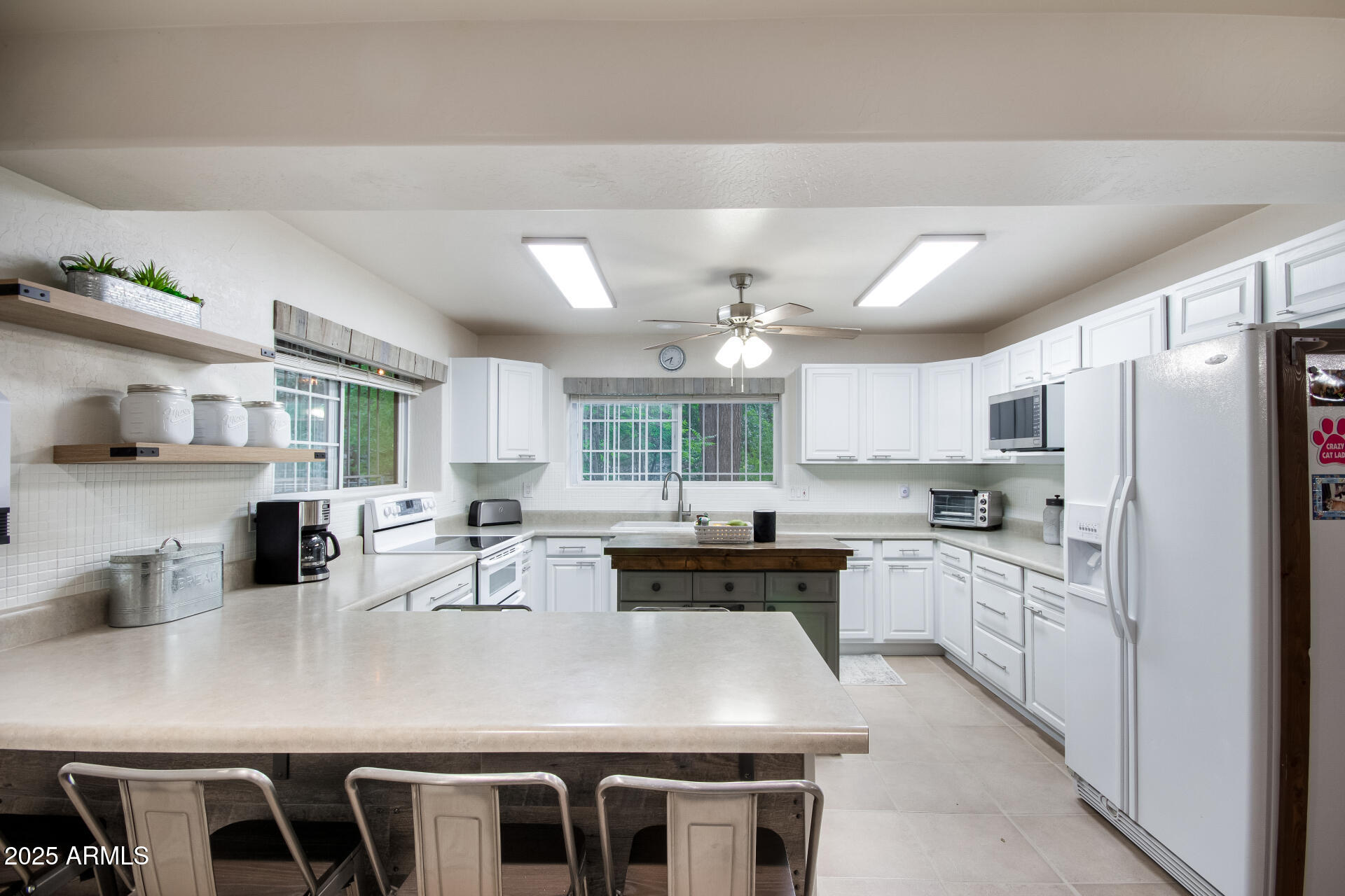 8475 S BREEZY PINE Road