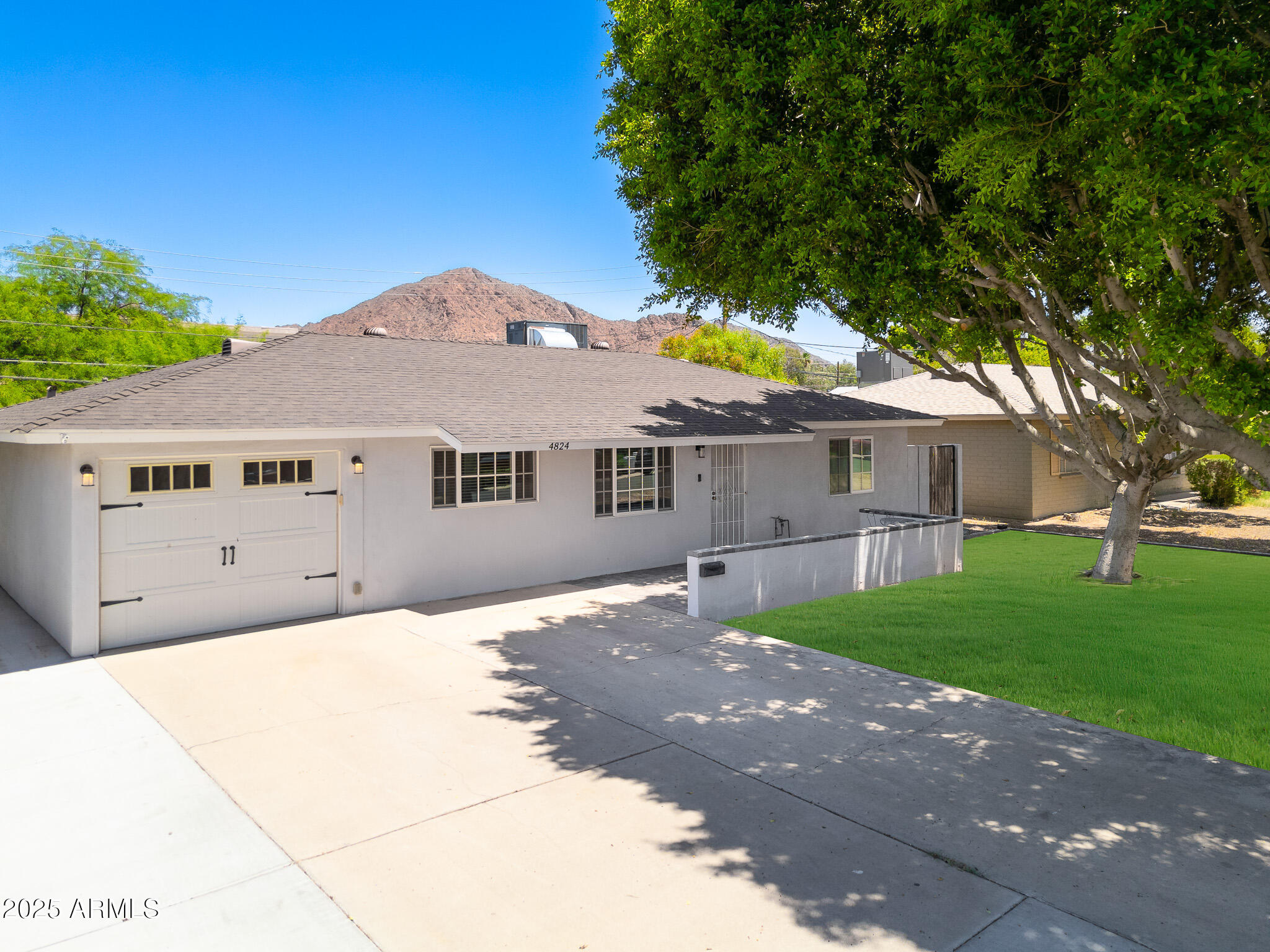 4824 E AMELIA Avenue