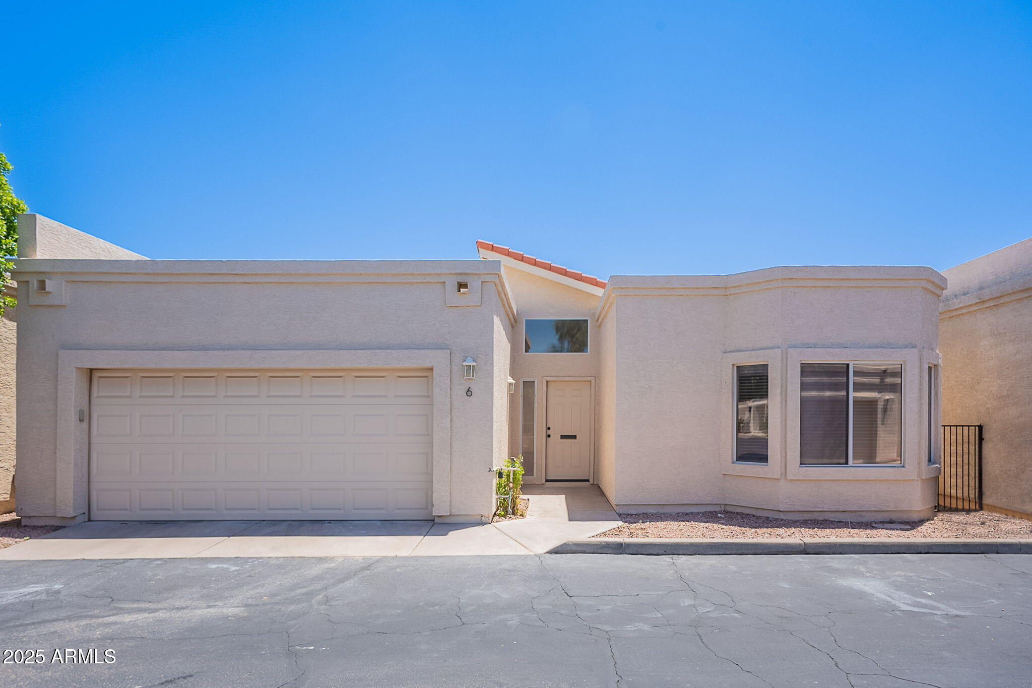 2647 N MILLER Road, 6