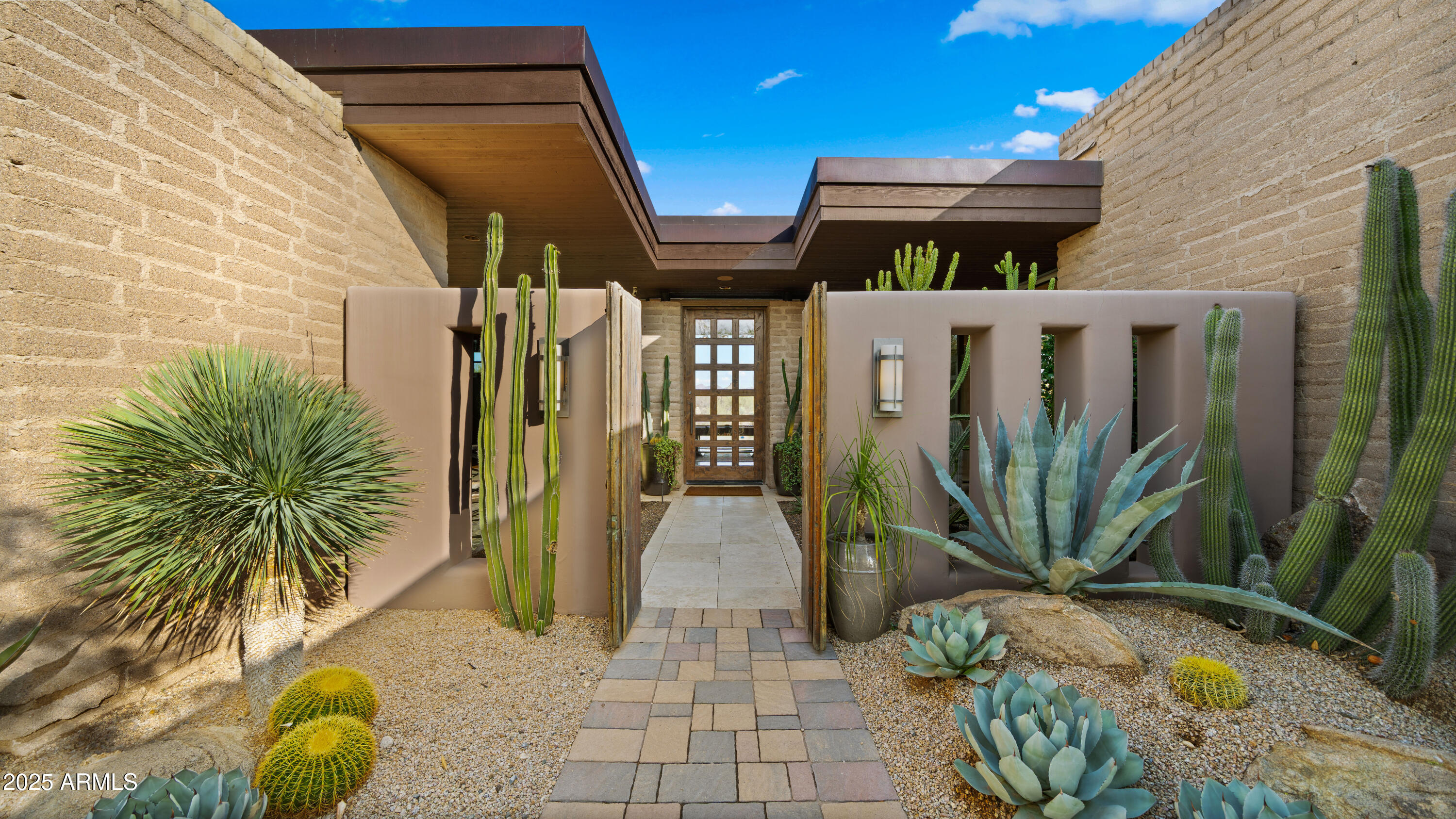 30600 N PIMA Road, 61