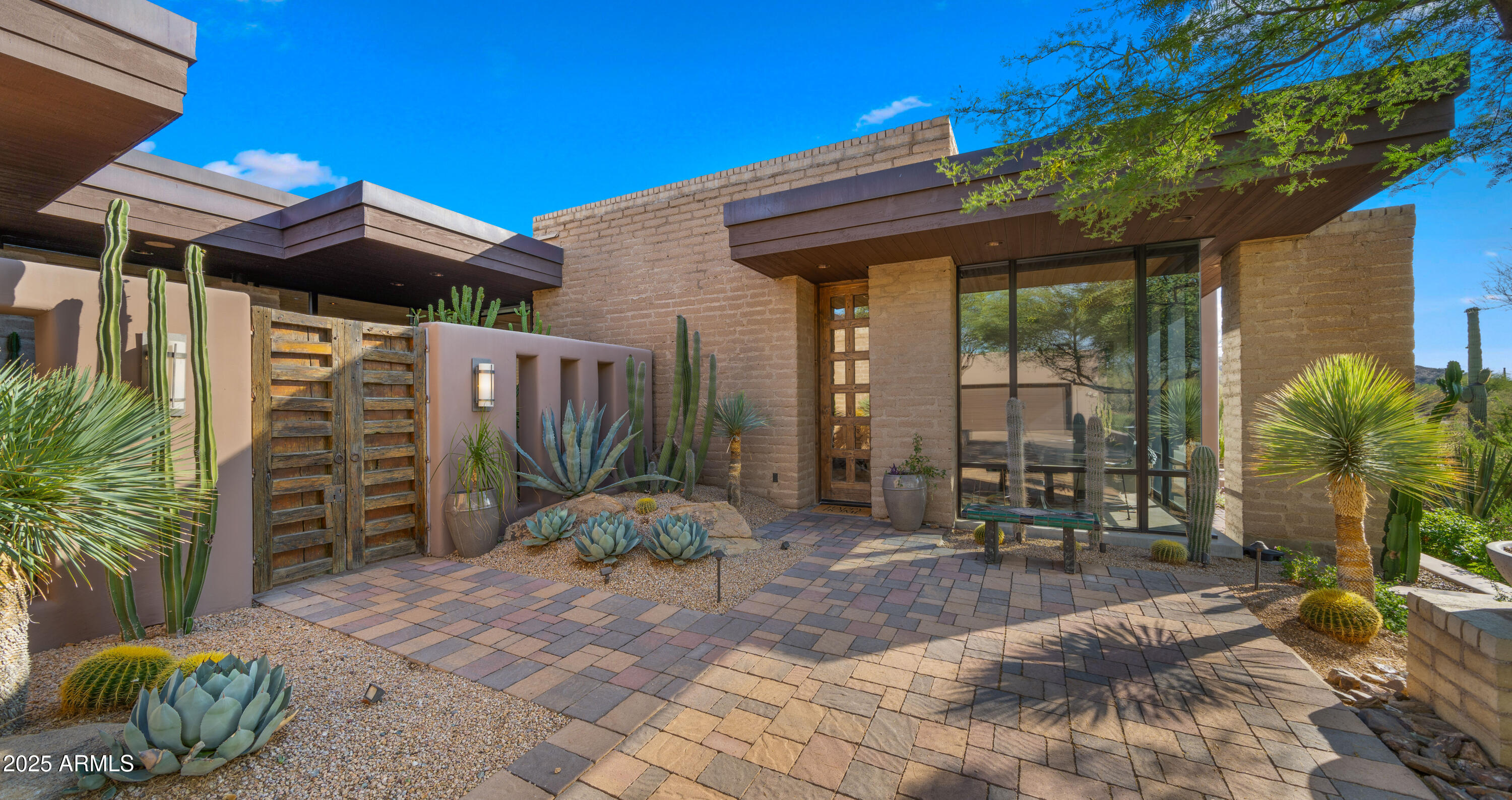 30600 N PIMA Road, 61