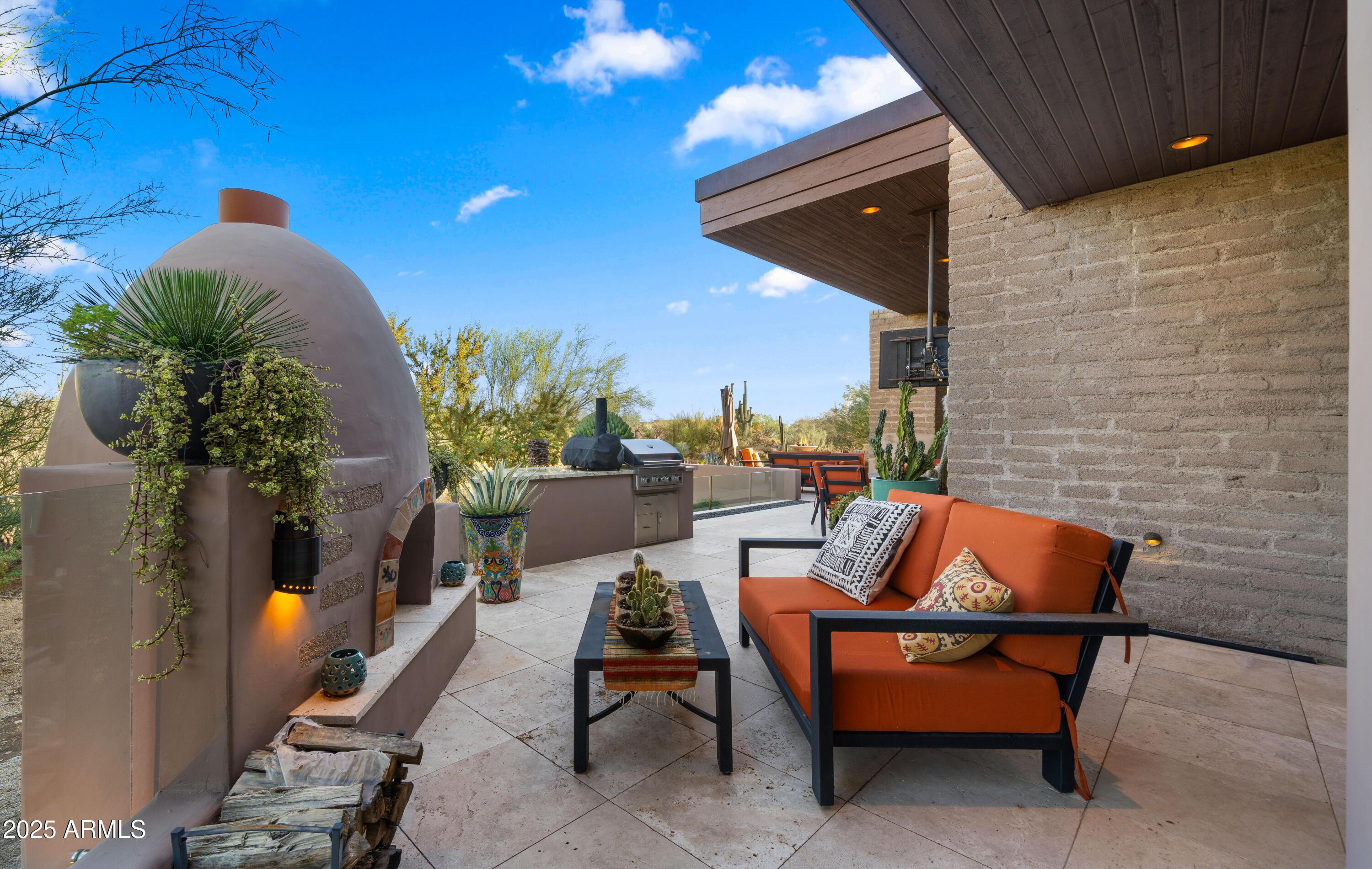 30600 N PIMA Road, 61