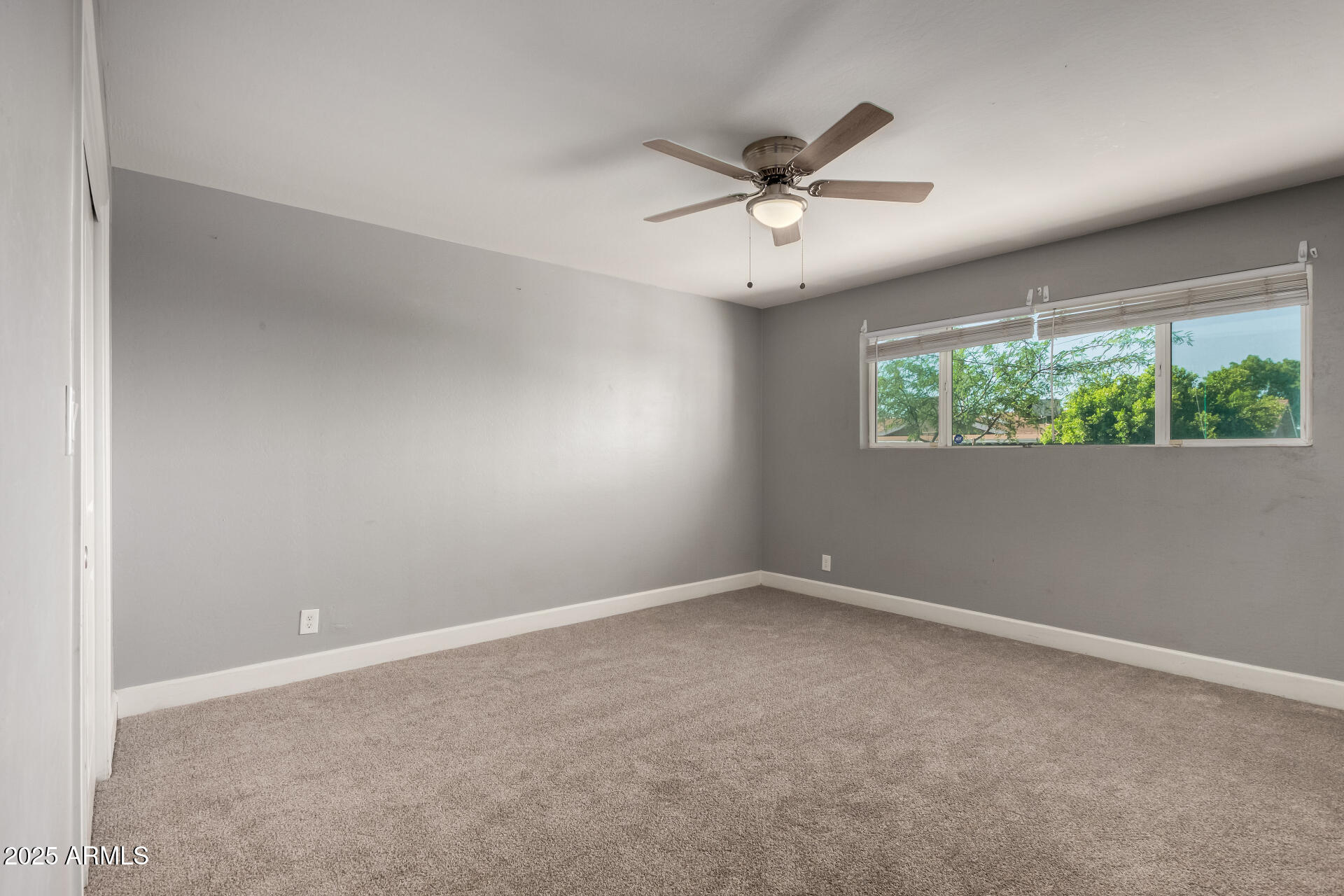 1747 W DEVON