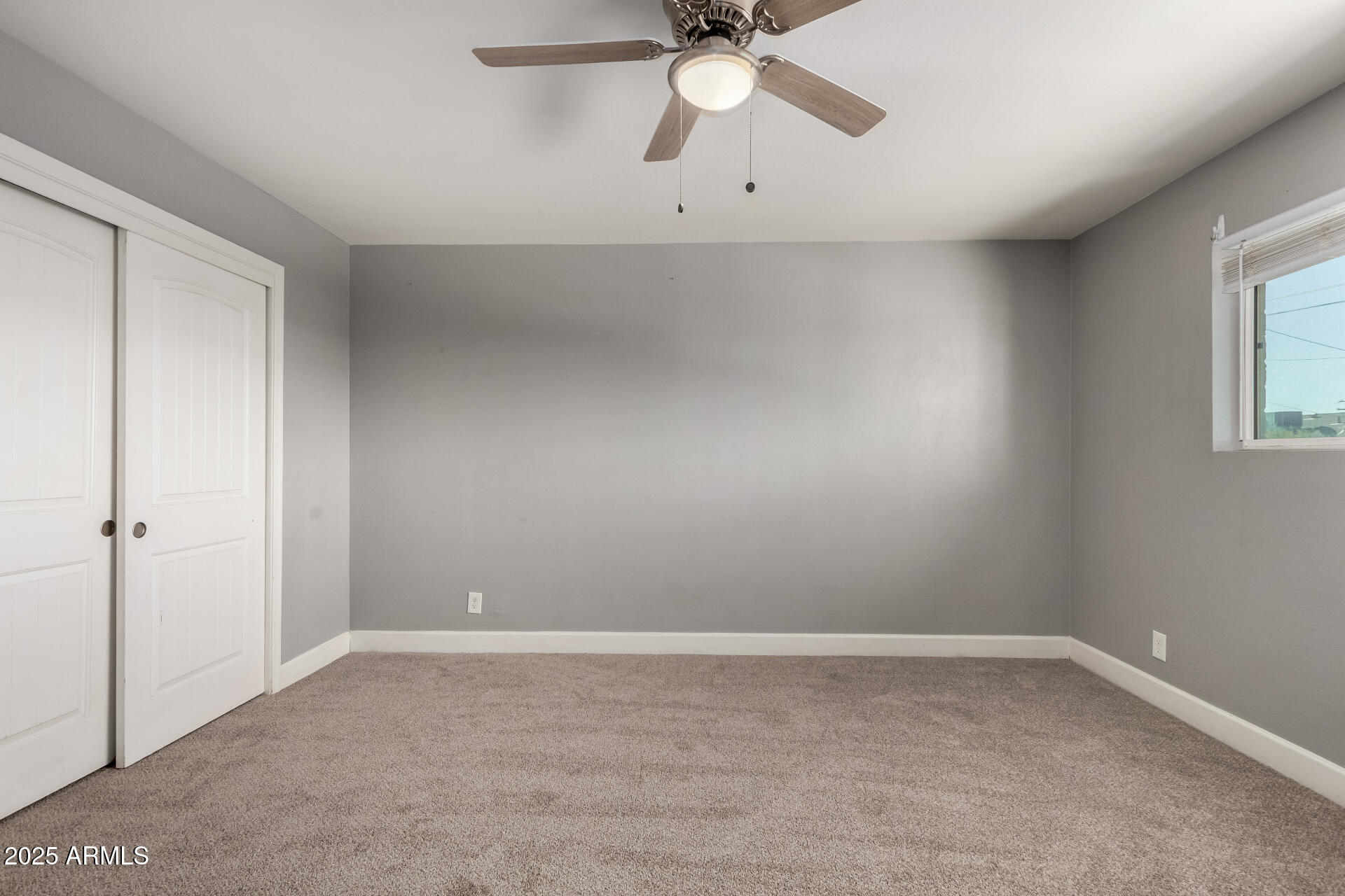 1747 W DEVON