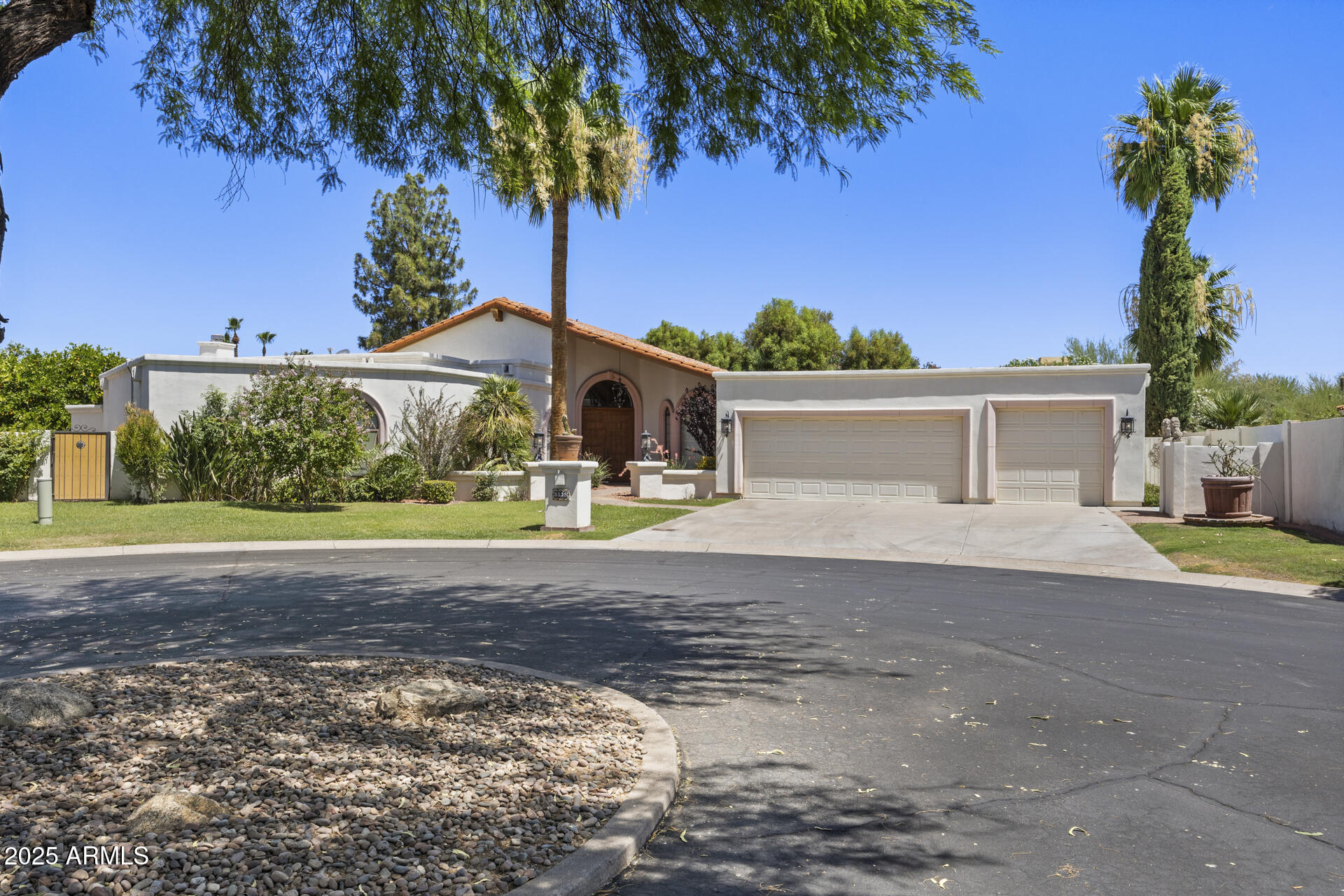 5538 E TURQUOISE Avenue