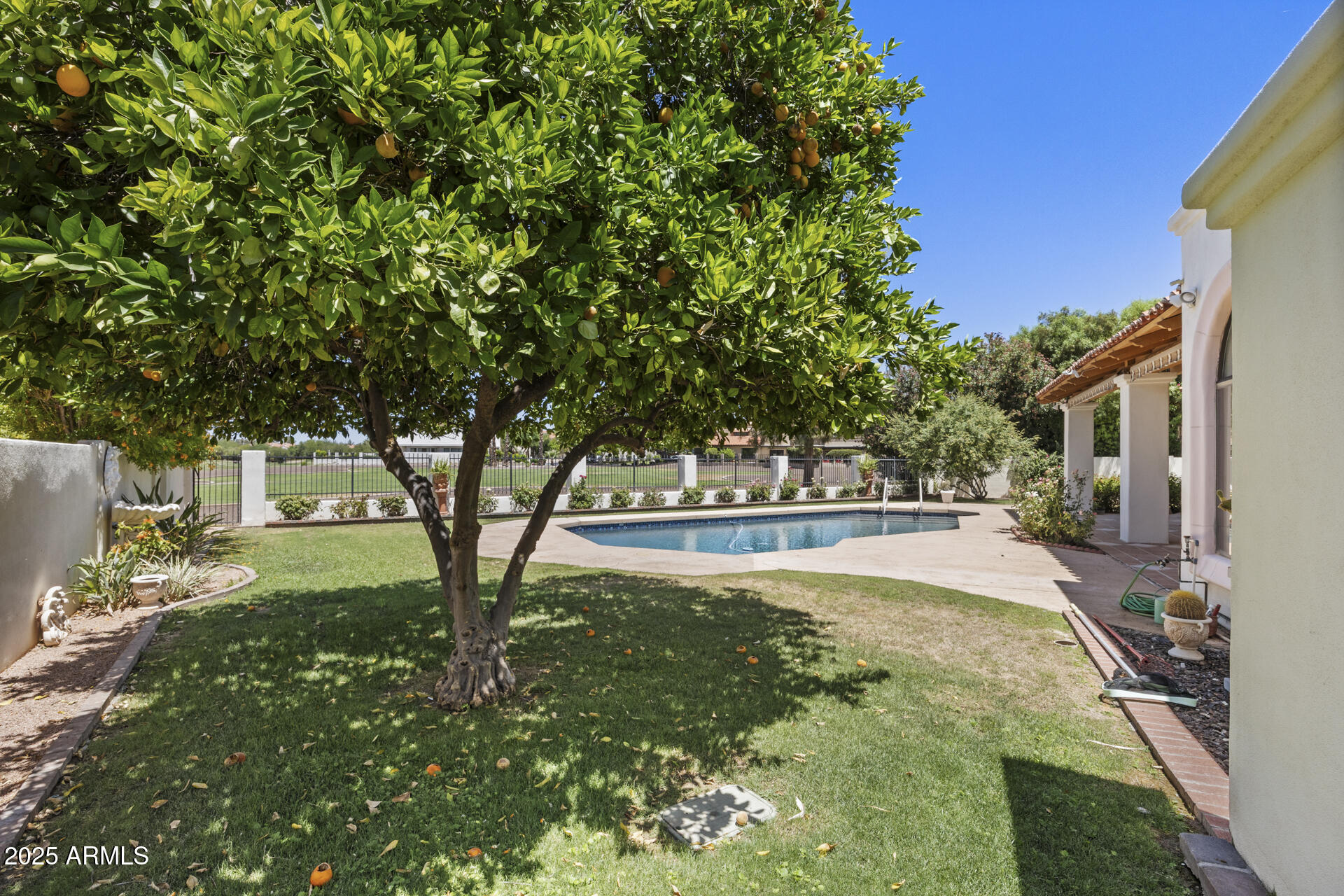 5538 E TURQUOISE Avenue