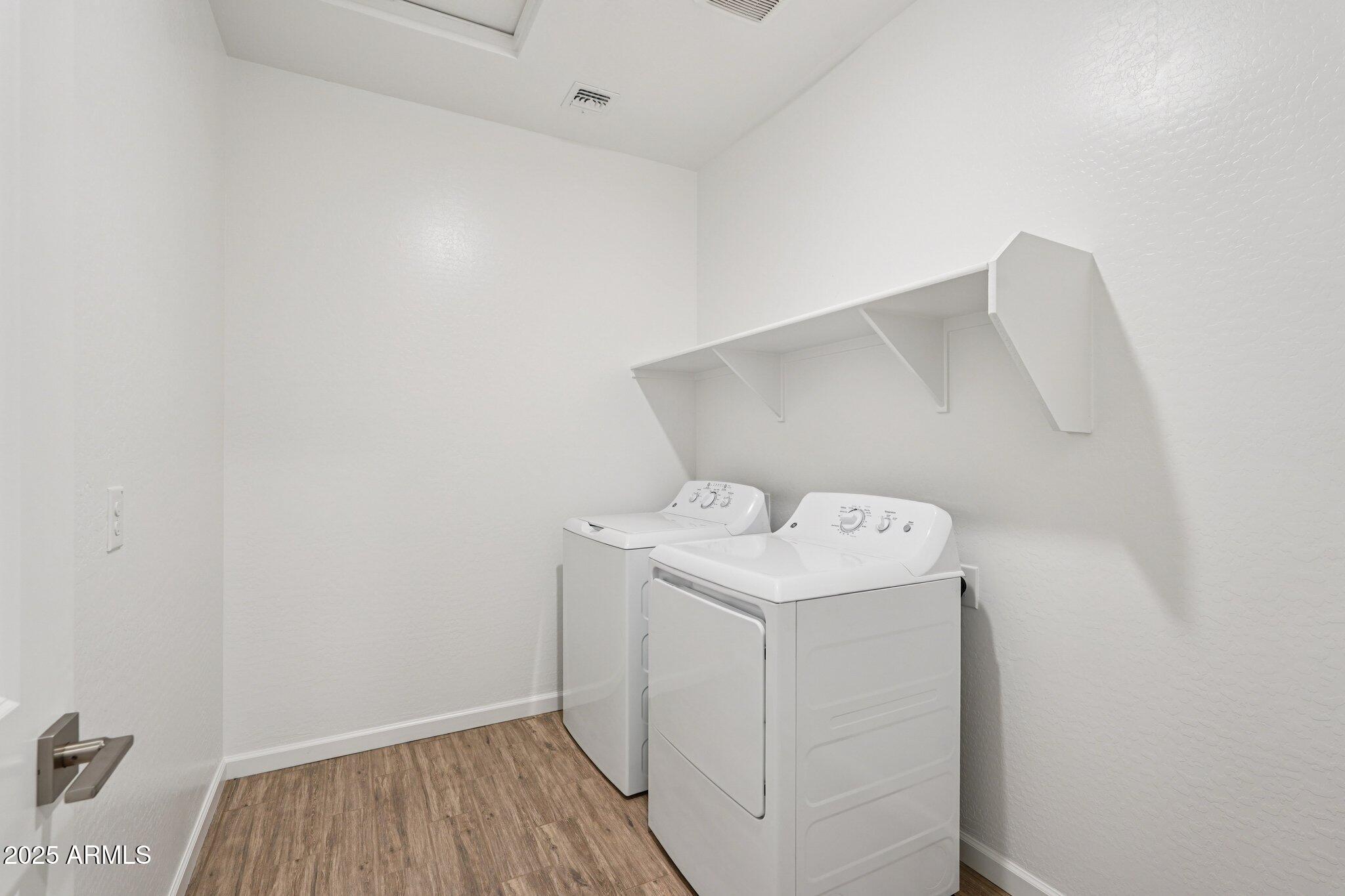 15731 W BROWN Street