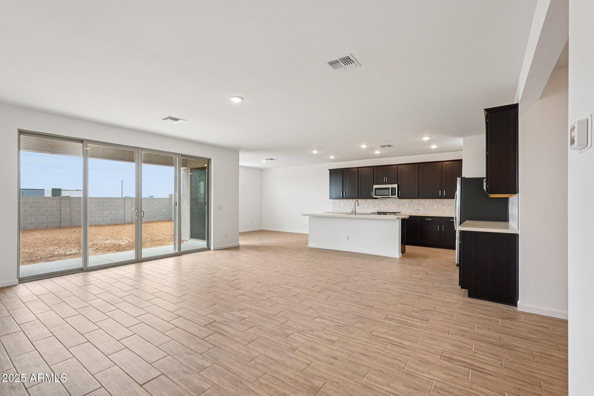 15731 W BROWN Street