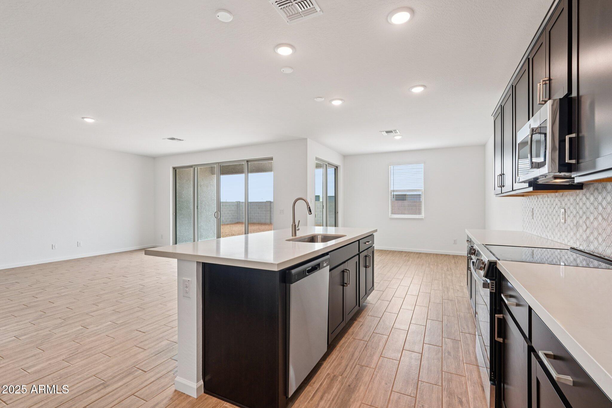 15731 W BROWN Street