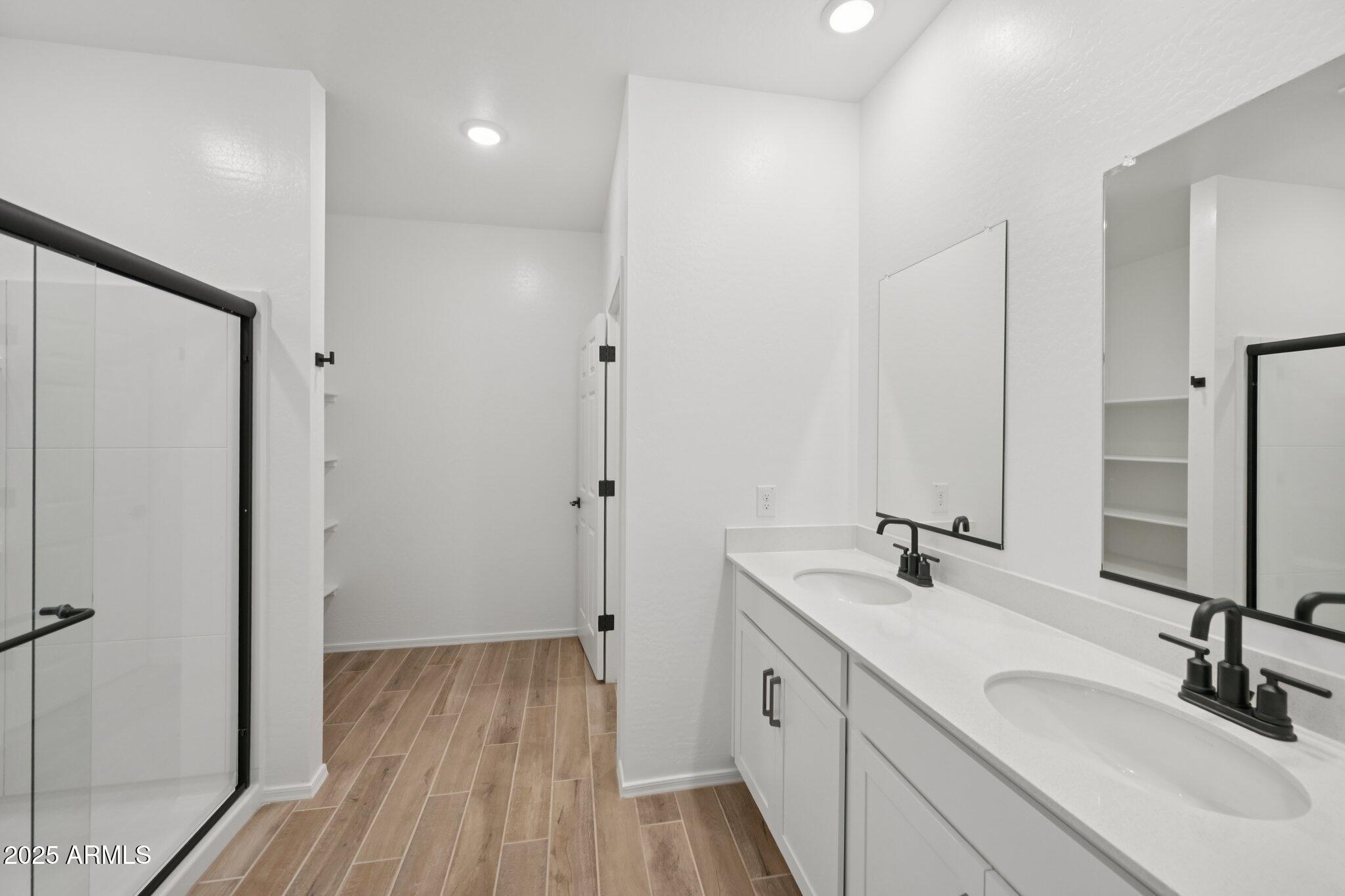 24105 W BOWKER Street