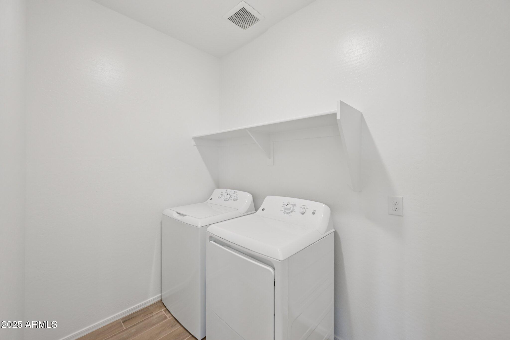 24105 W BOWKER Street