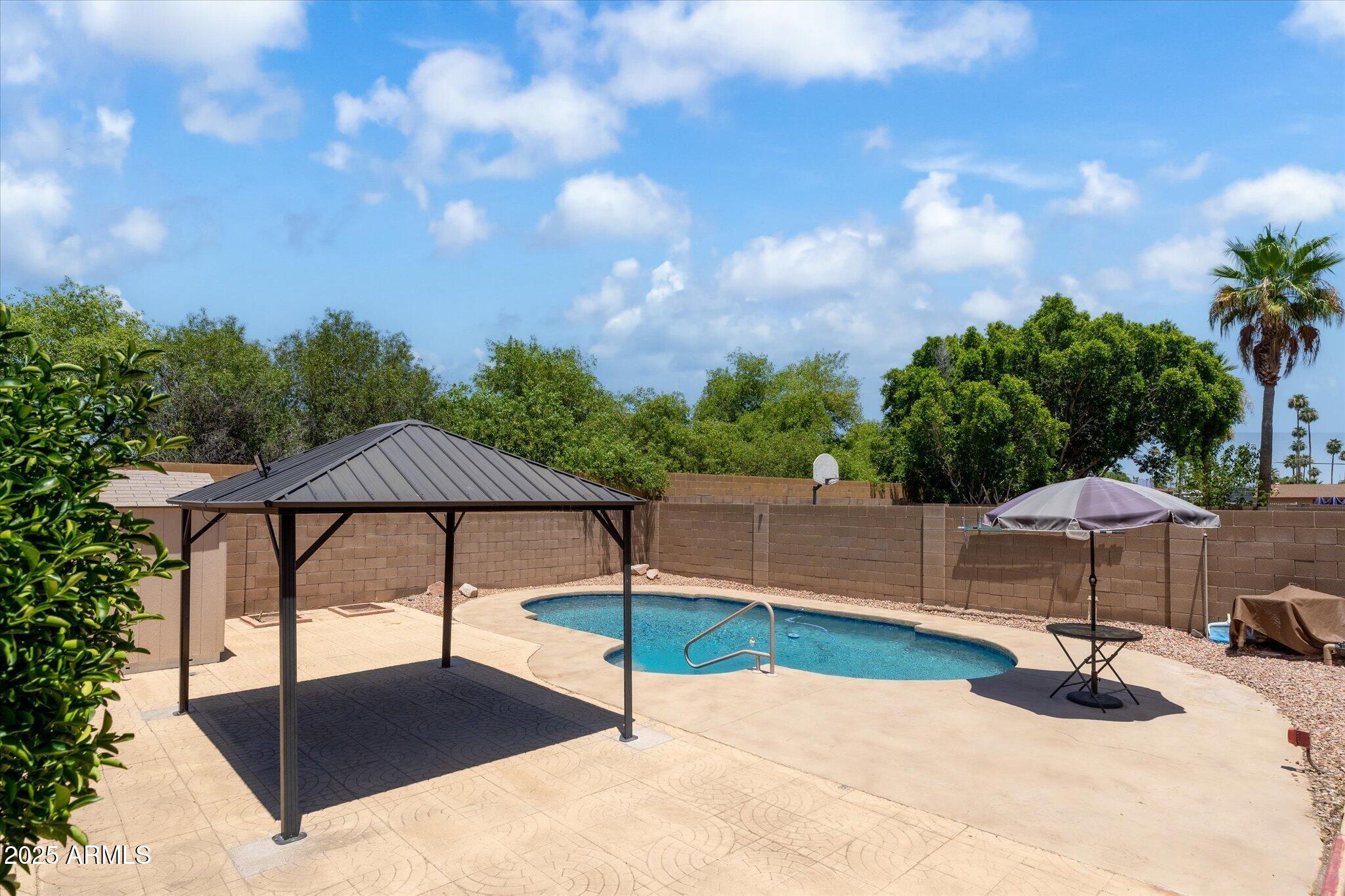 316 W KELTON Lane