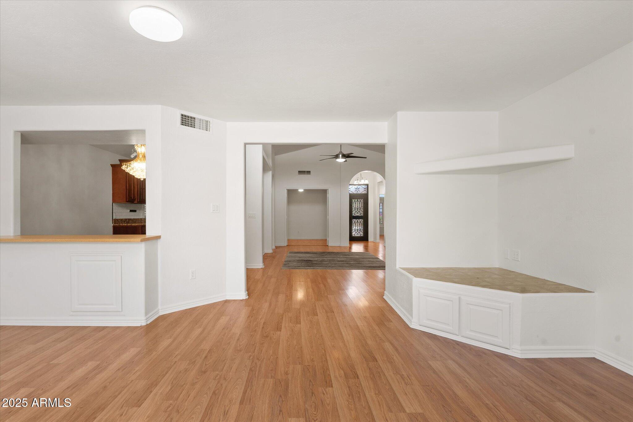 316 W KELTON Lane