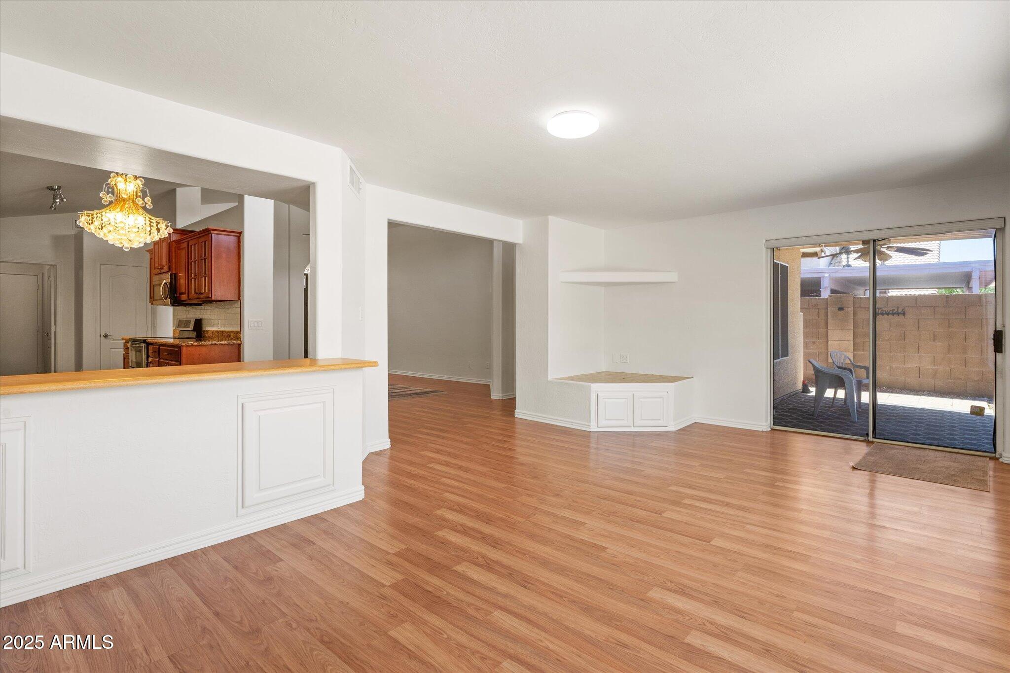 316 W KELTON Lane