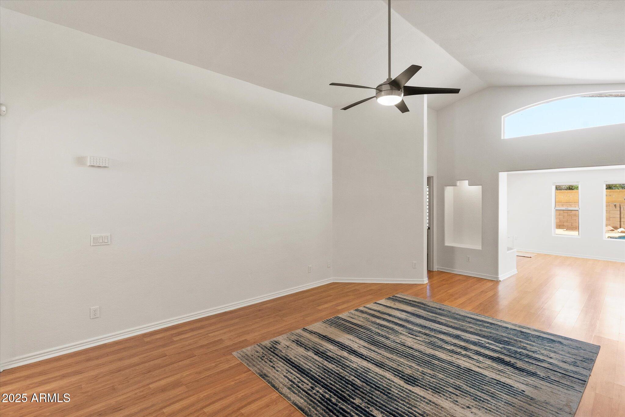 316 W KELTON Lane