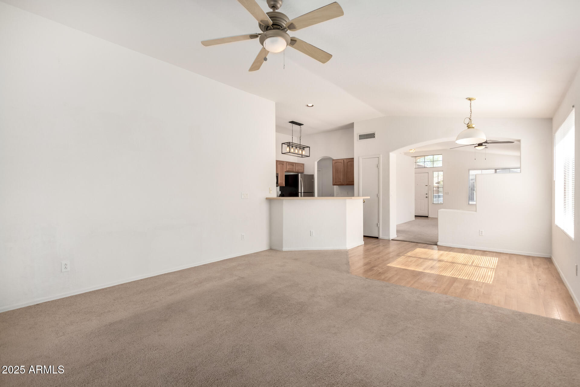 1516 E LA SALLE Street