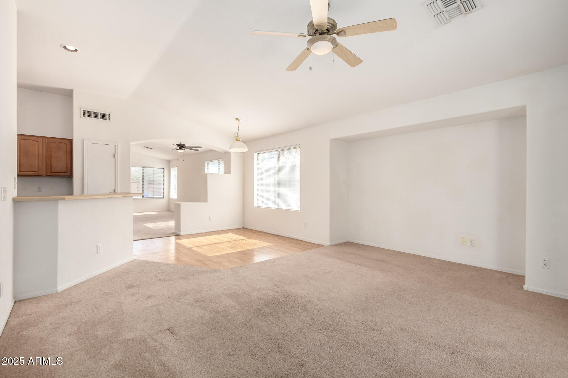 1516 E LA SALLE Street