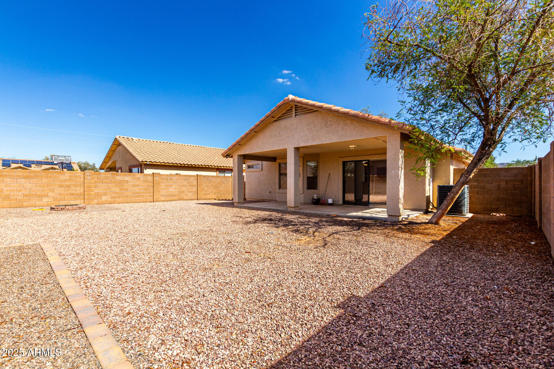 1516 E LA SALLE Street