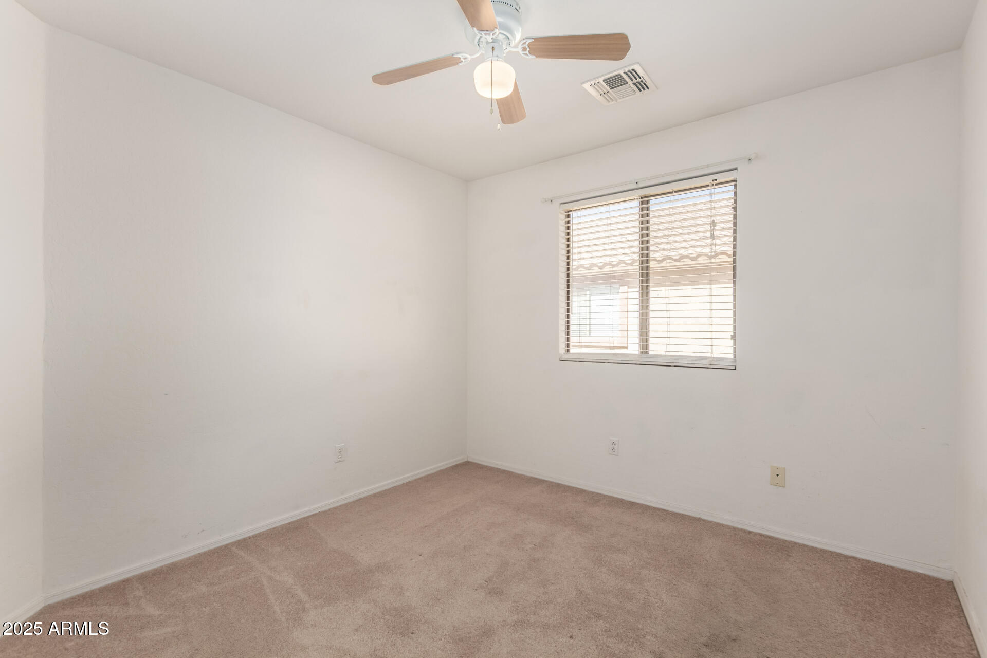 1516 E LA SALLE Street