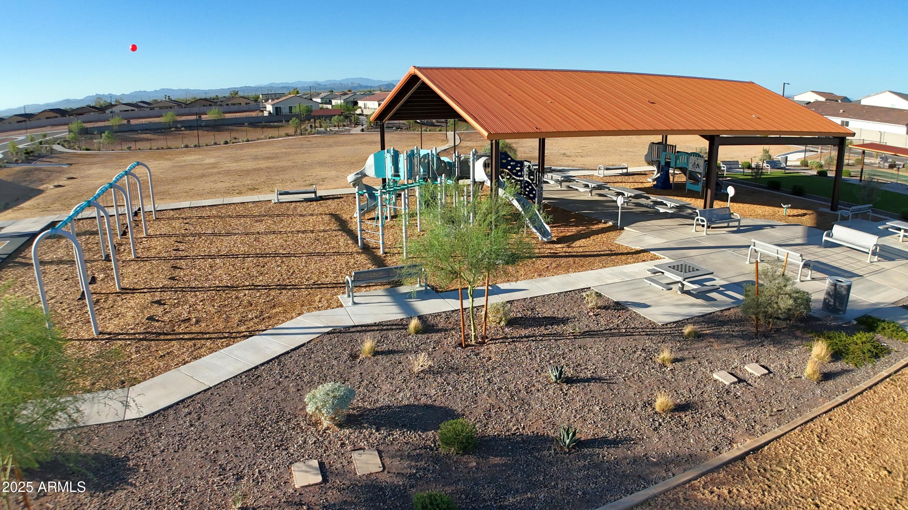 18184 W CREEDANCE Boulevard