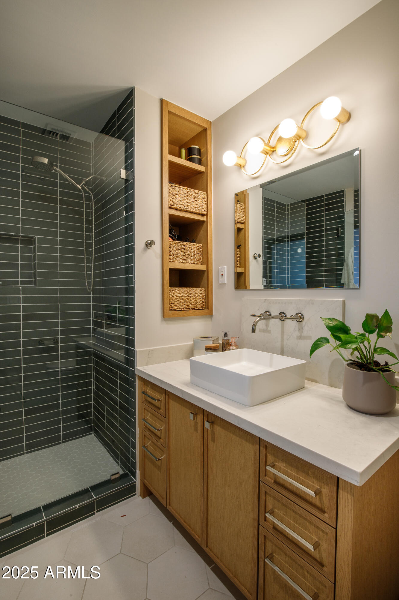 123 E Wagon Wheel Drive