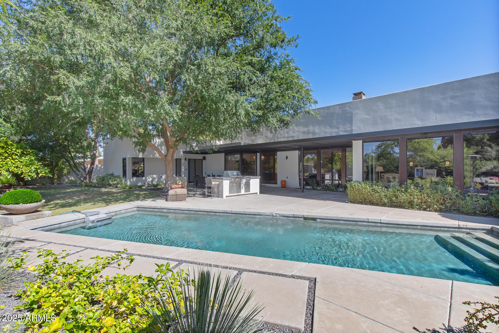 123 E Wagon Wheel Drive